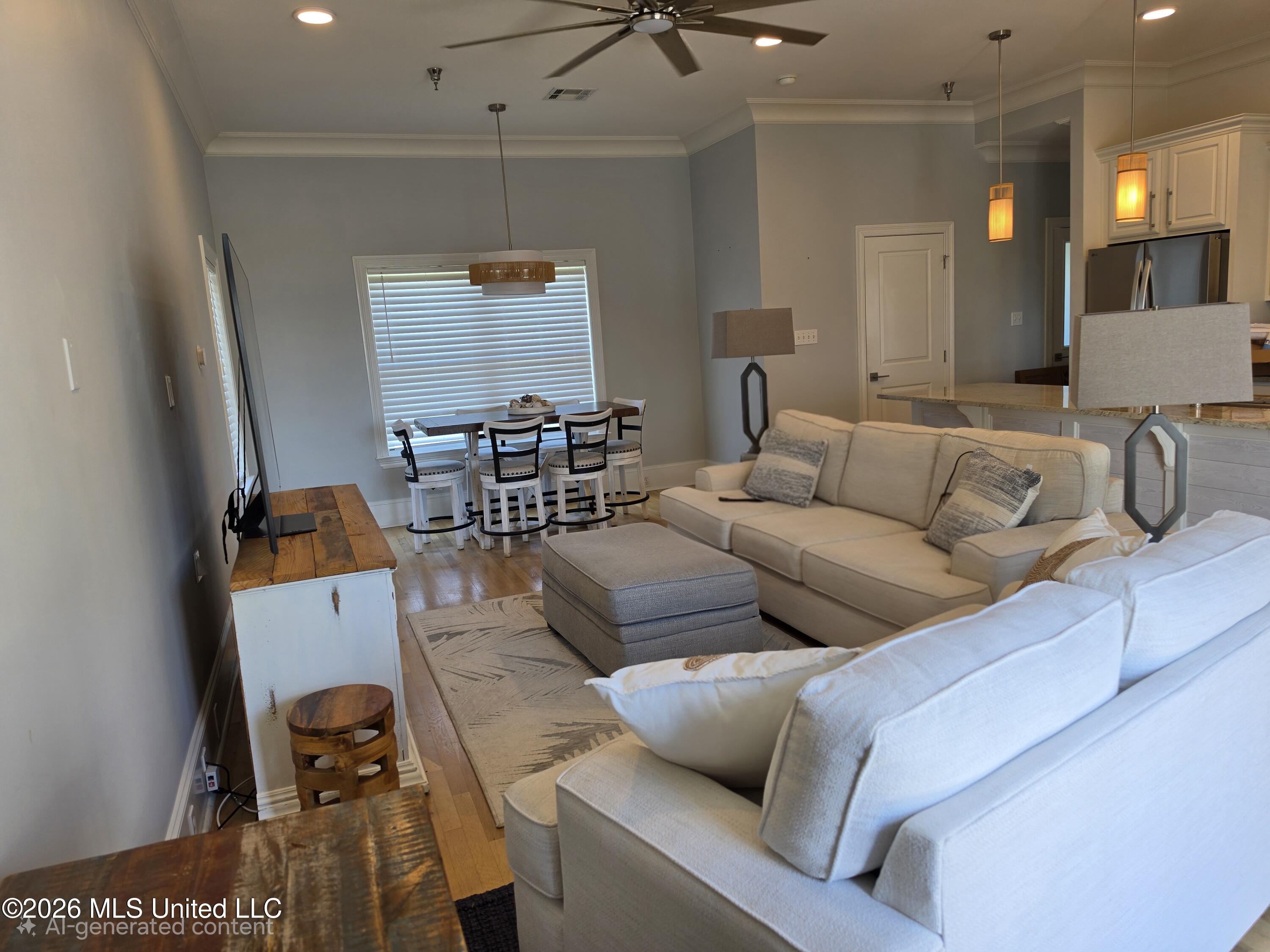734 W Beach Boulevard Property Photo 10