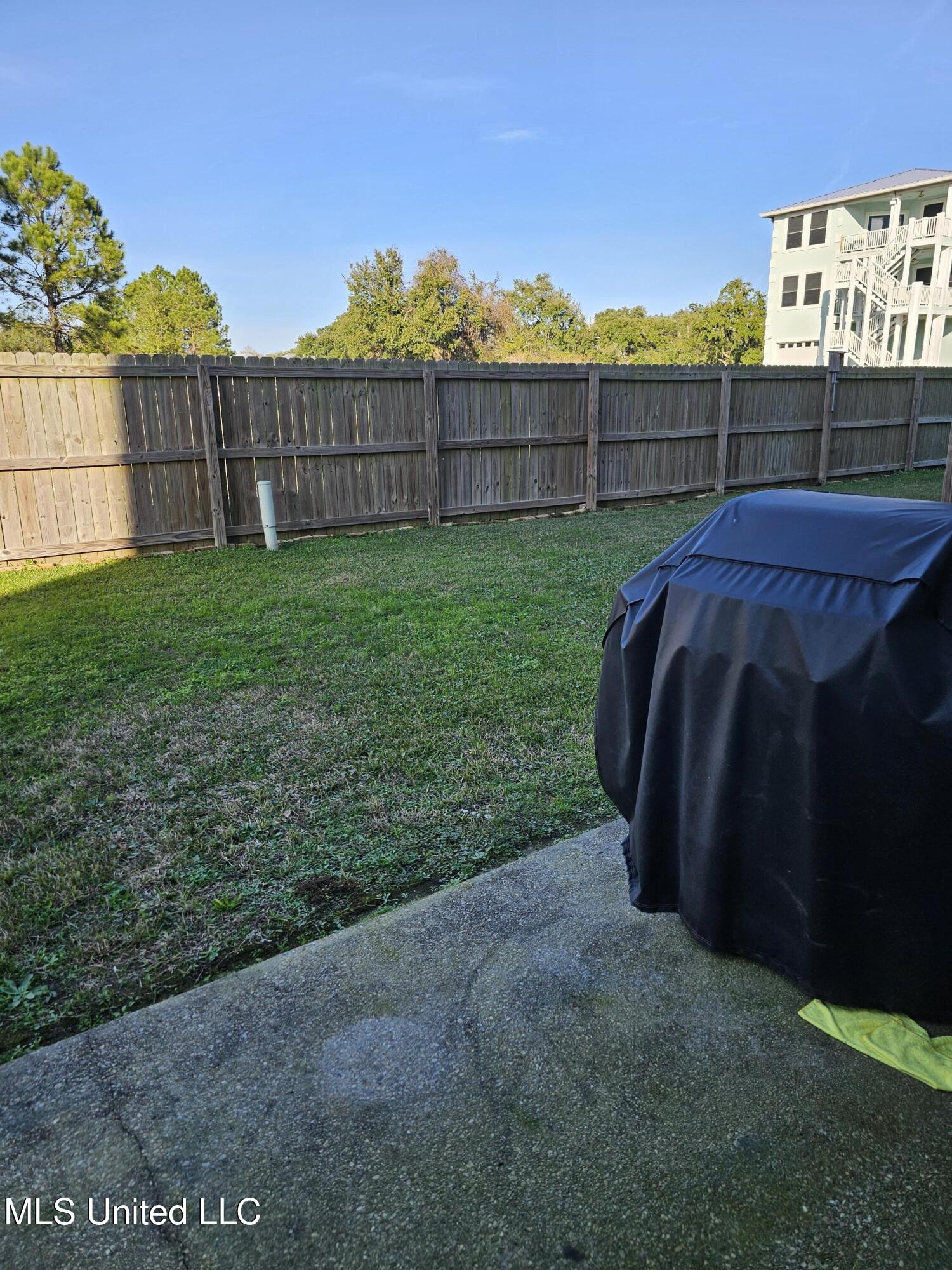 734 W Beach Boulevard Property Photo 28