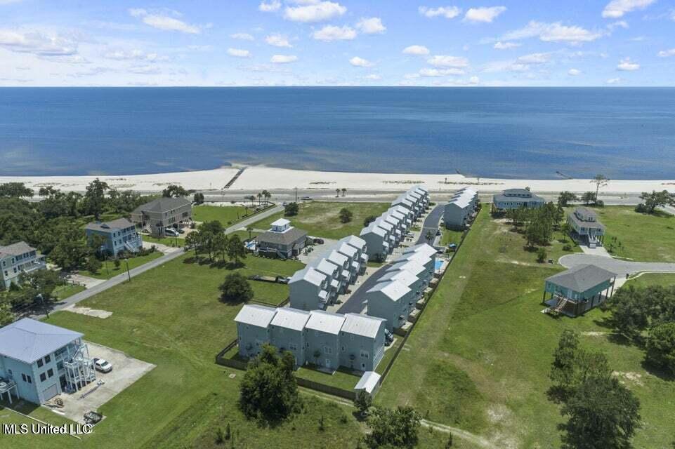 734 W Beach Boulevard Property Photo 32