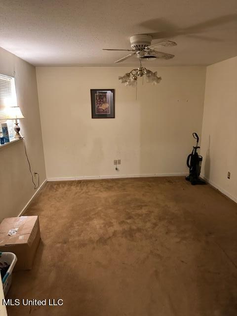 2952 Longwood Drive Property Photo 9
