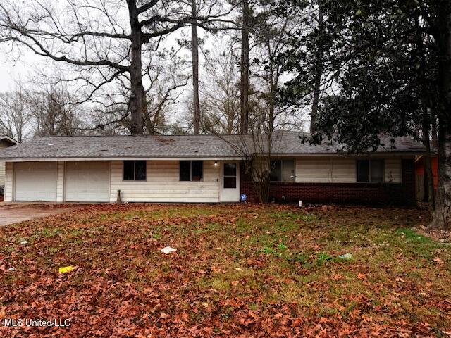 3306 Longwood Drive Property Photo 1