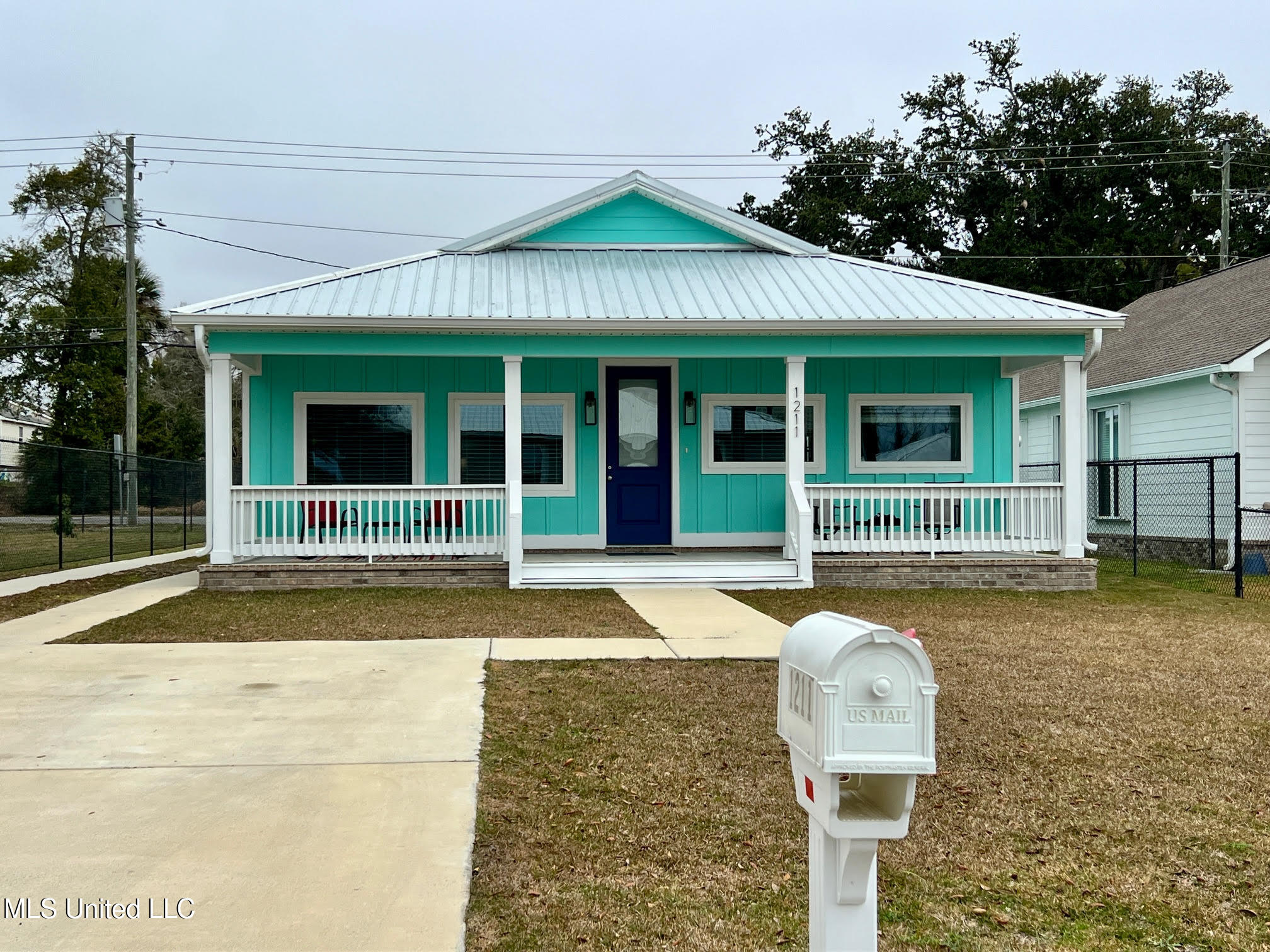 1211 Ocean View Drive Property Photo 1