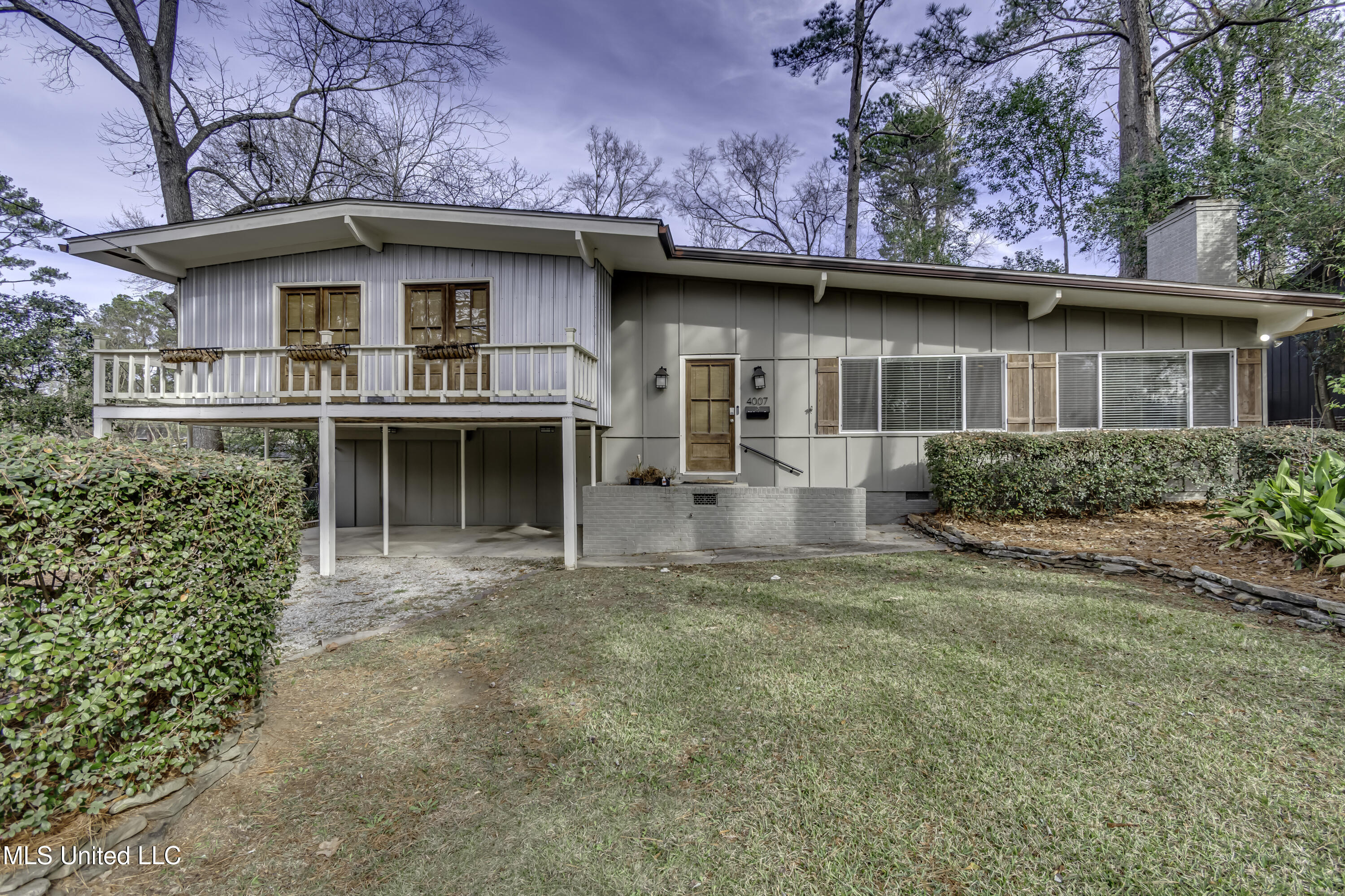 4007 Berkley Drive Property Photo 1