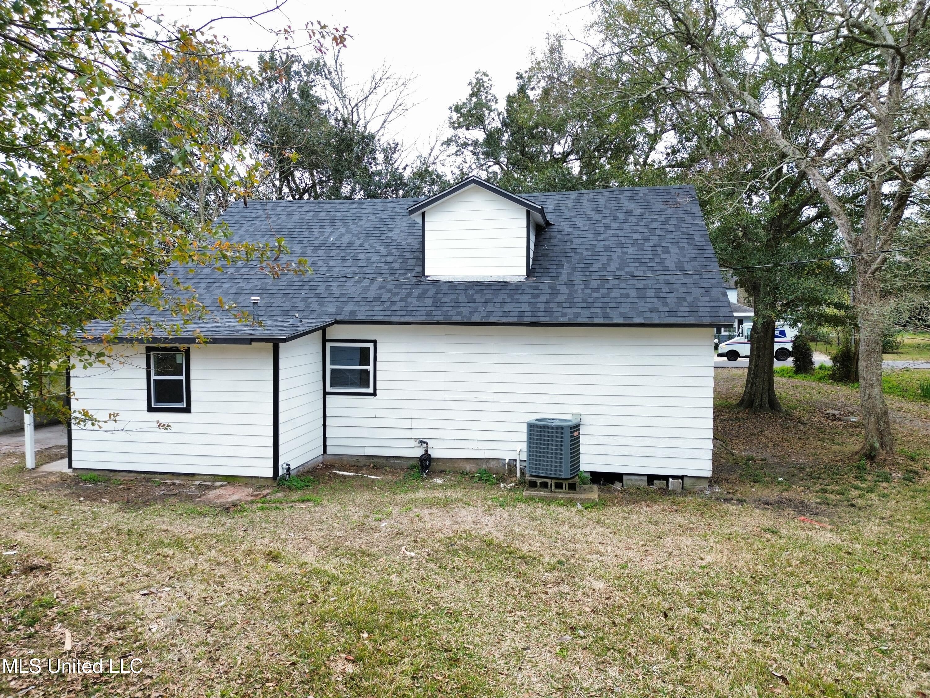 1103 Kell Avenue Property Photo 7