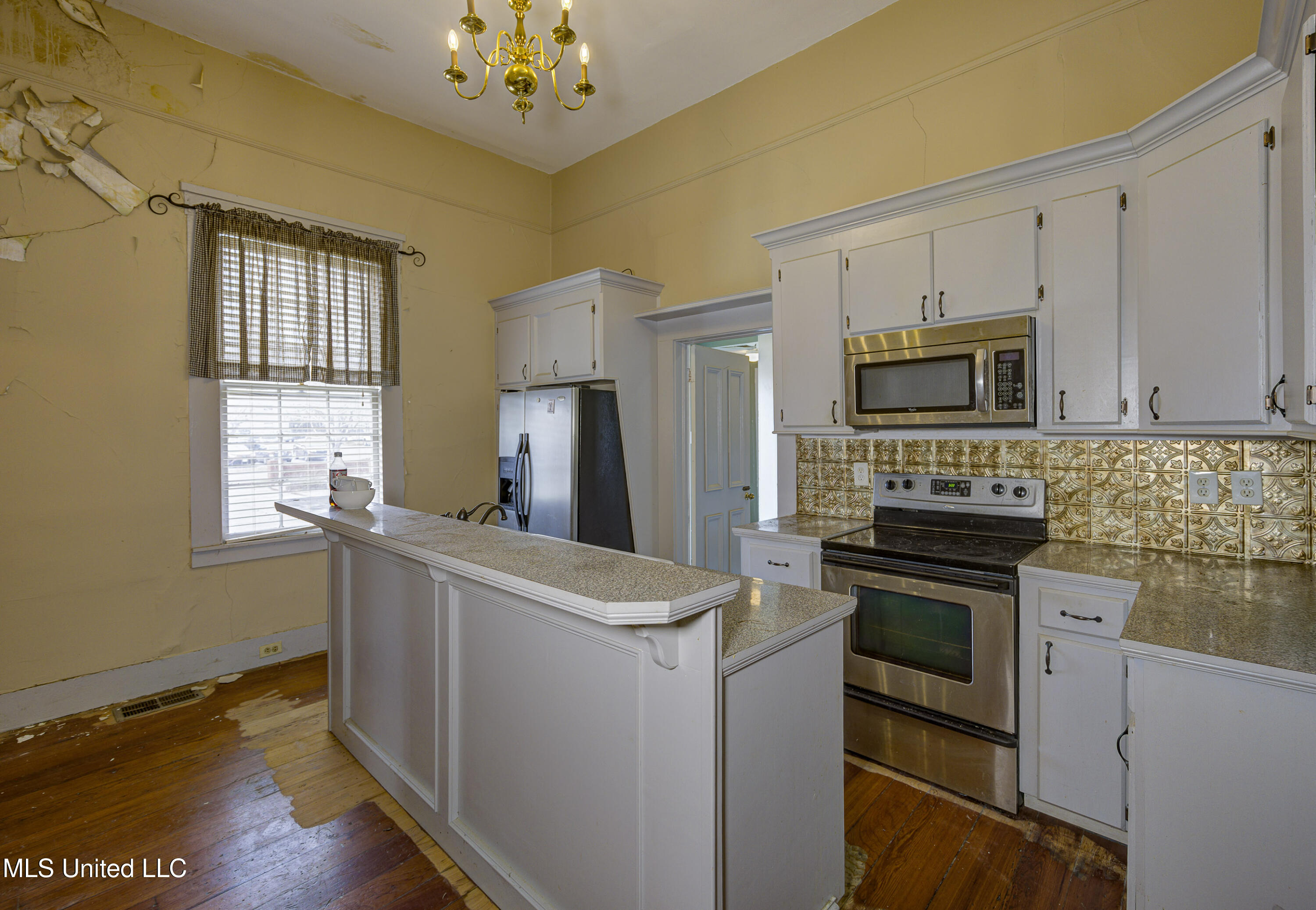 1115 Grove Street Property Photo 17