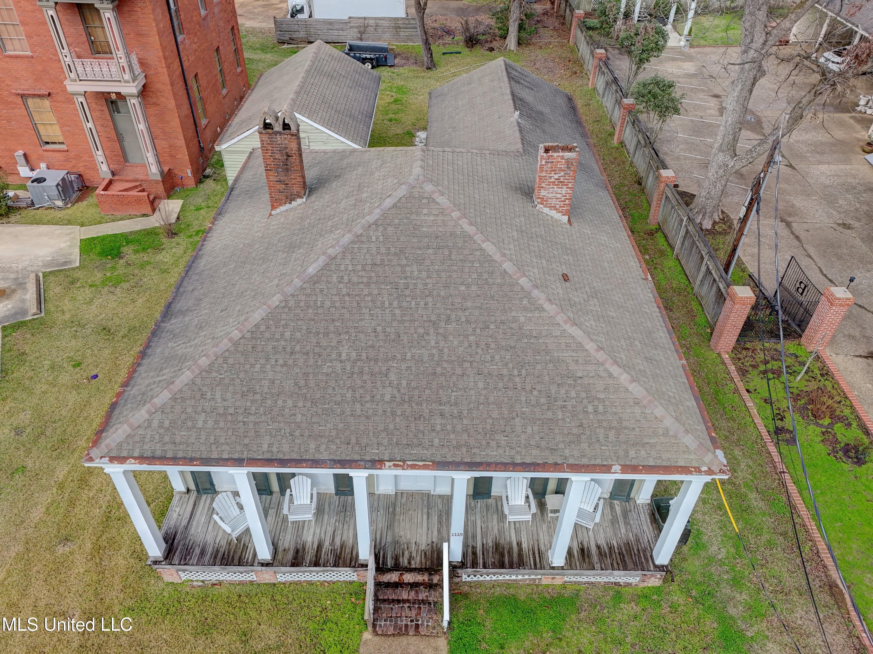 1115 Grove Street Property Photo 28