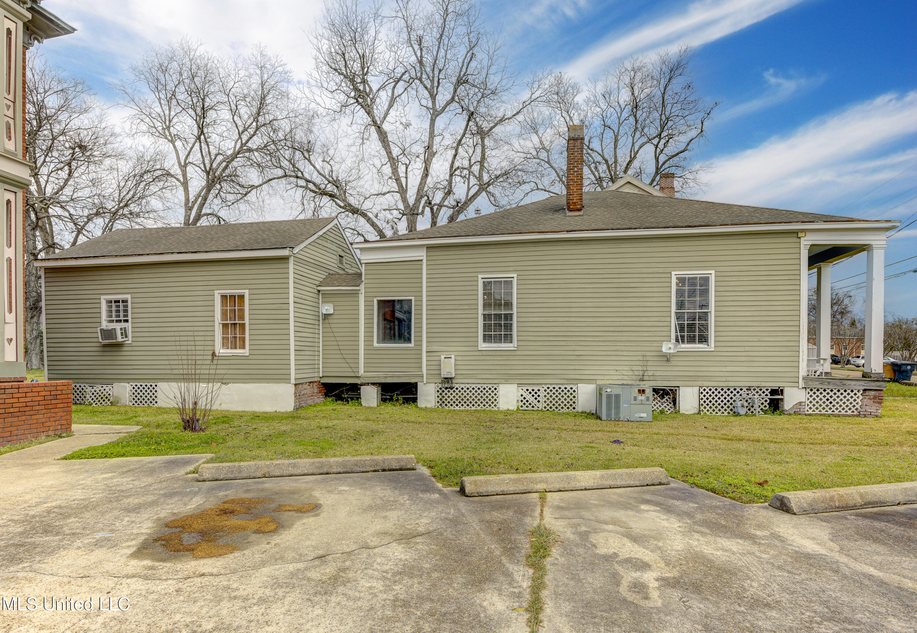 1115 Grove Street Property Photo 36