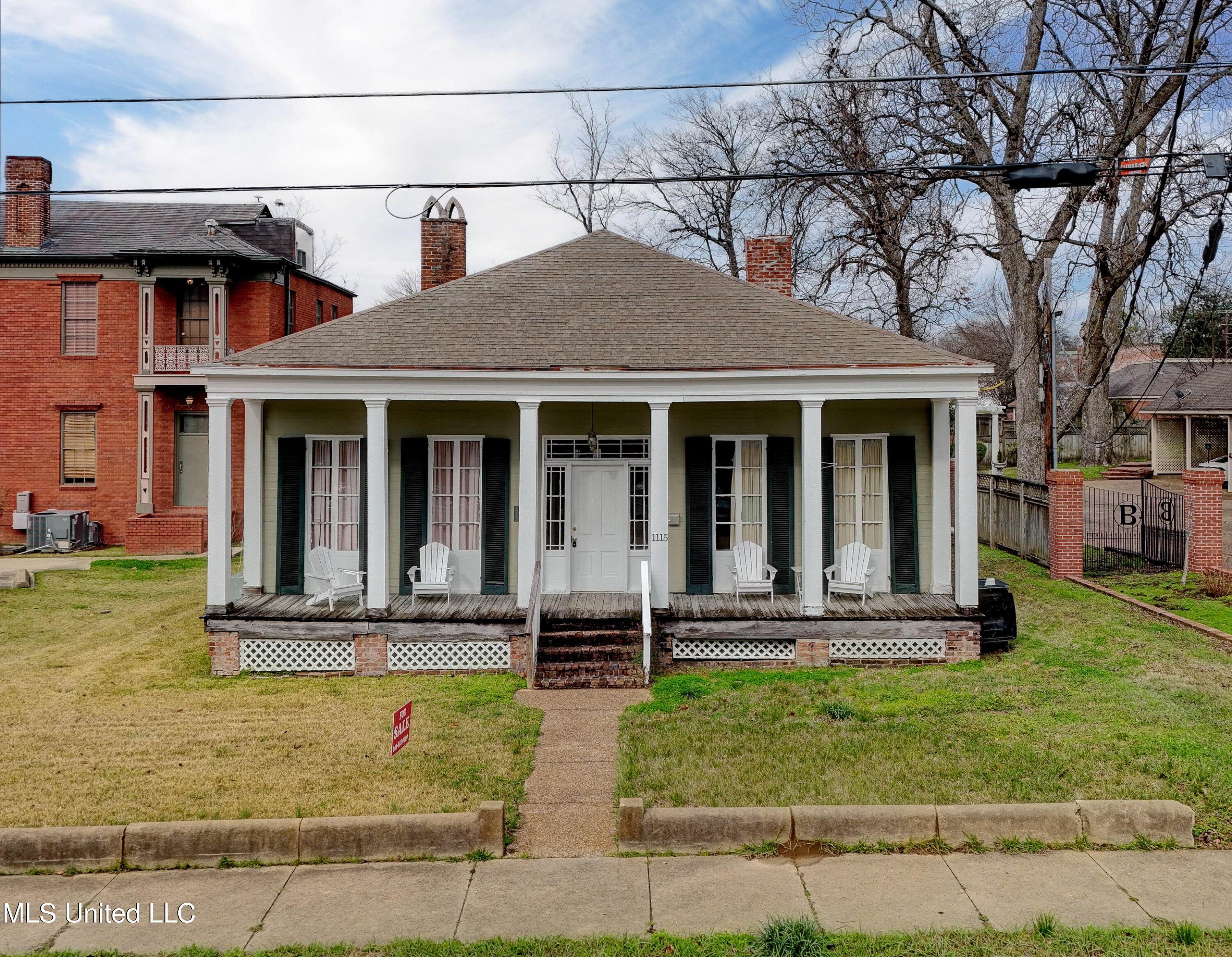 1115 Grove Street Property Photo 37