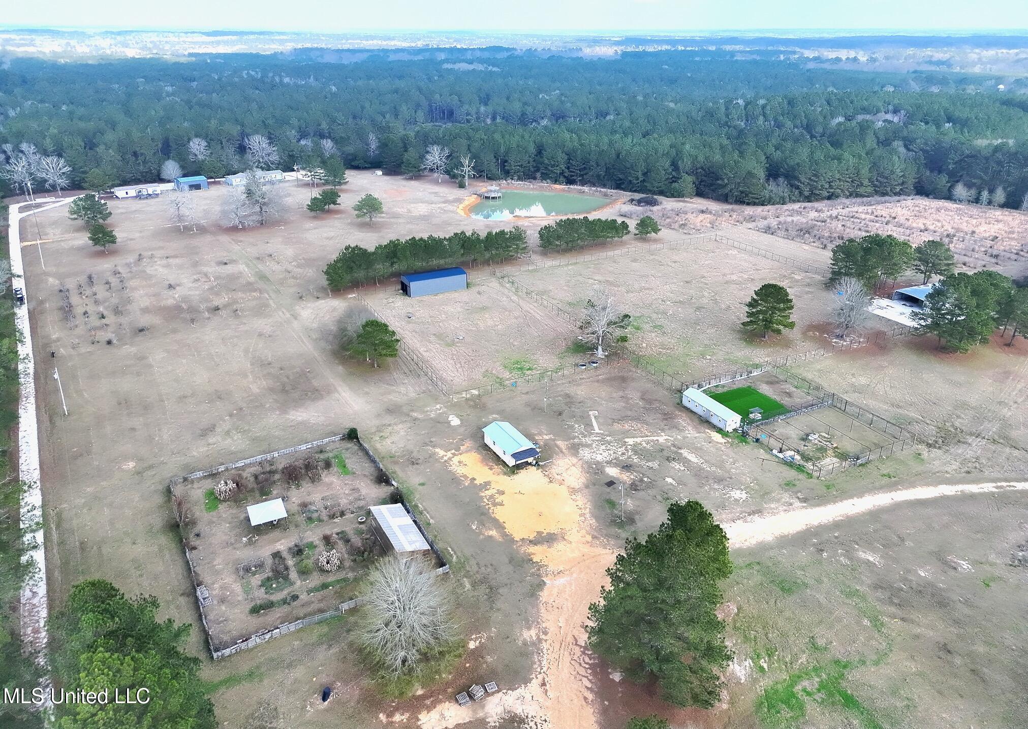 1082 Double M Property Photo 1