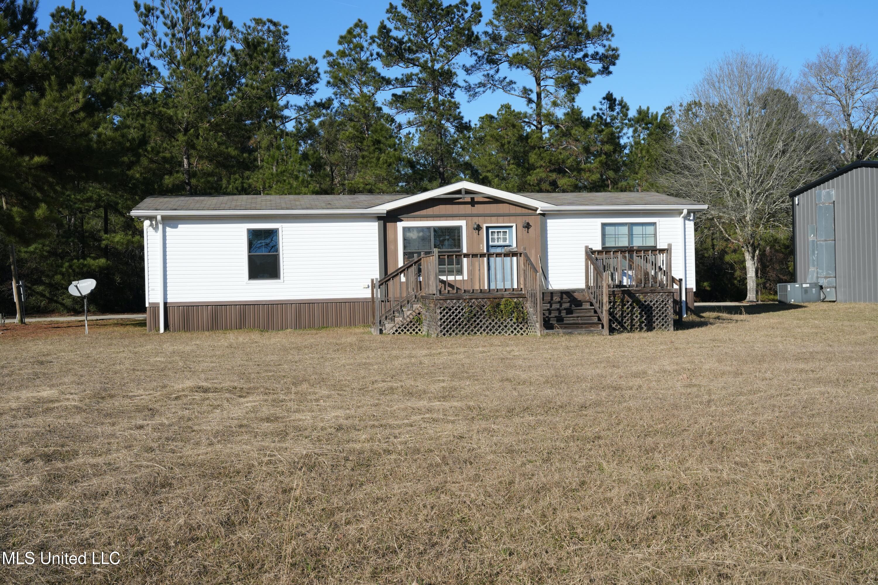 1082 Double M Property Photo 9
