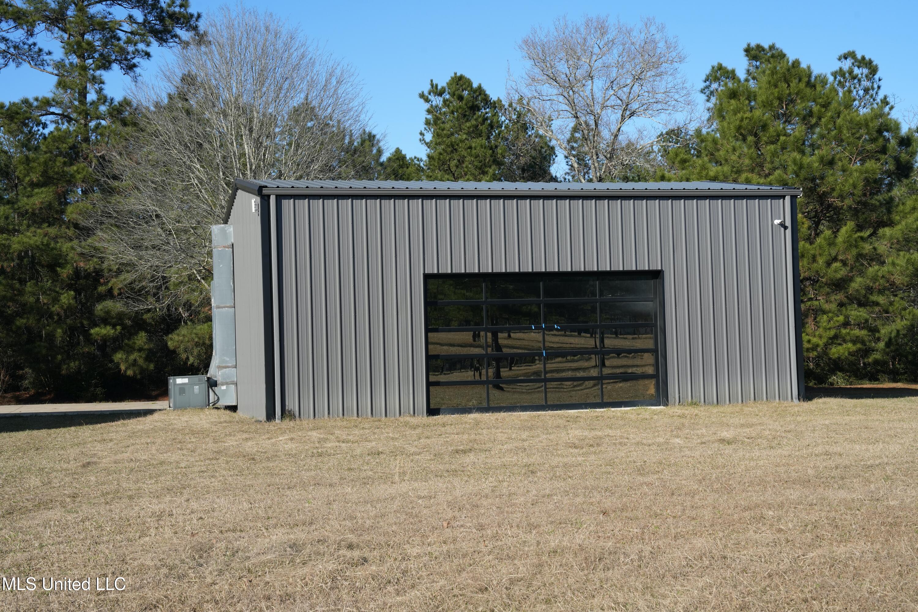 1082 Double M Property Photo 10