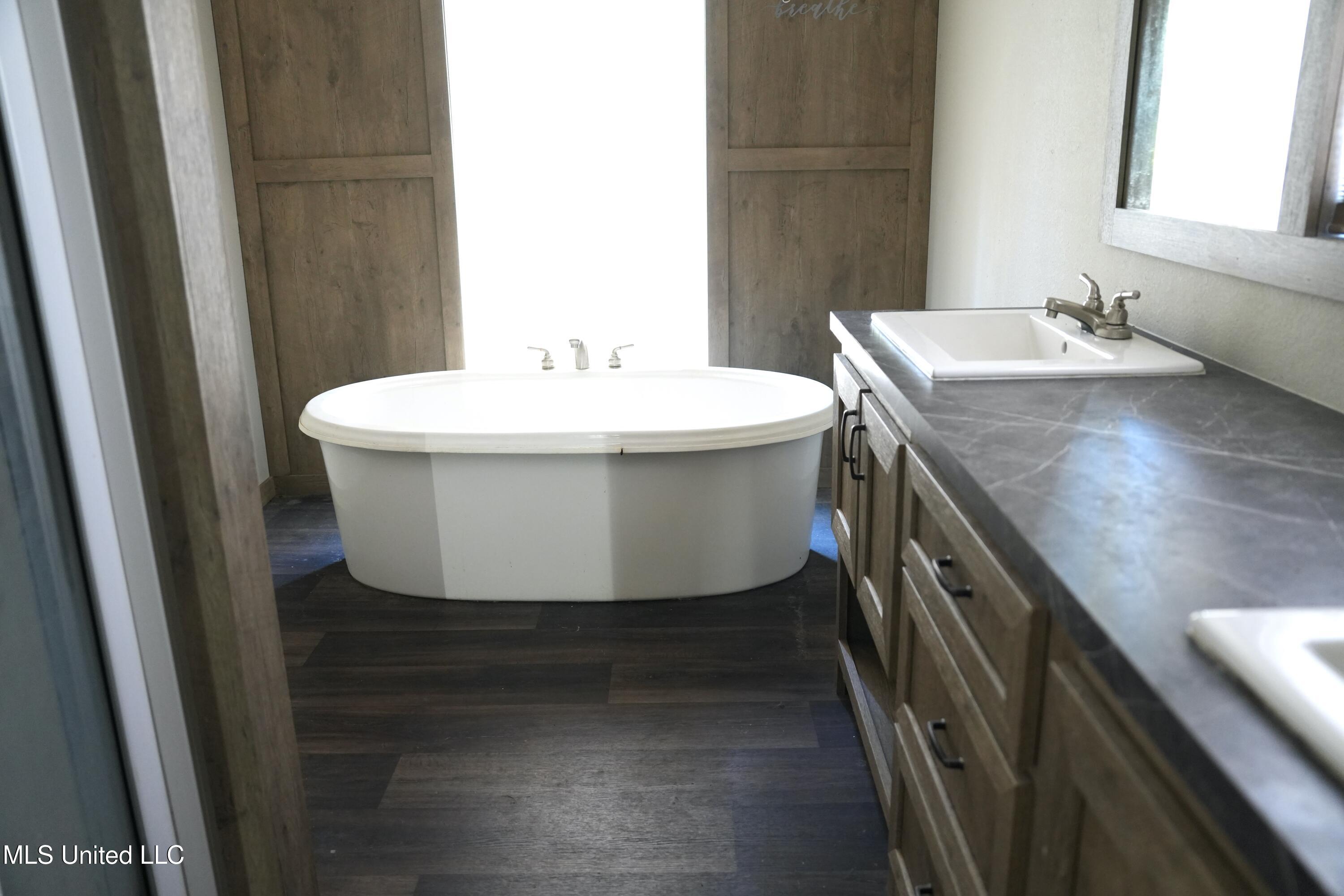 1082 Double M Property Photo 19