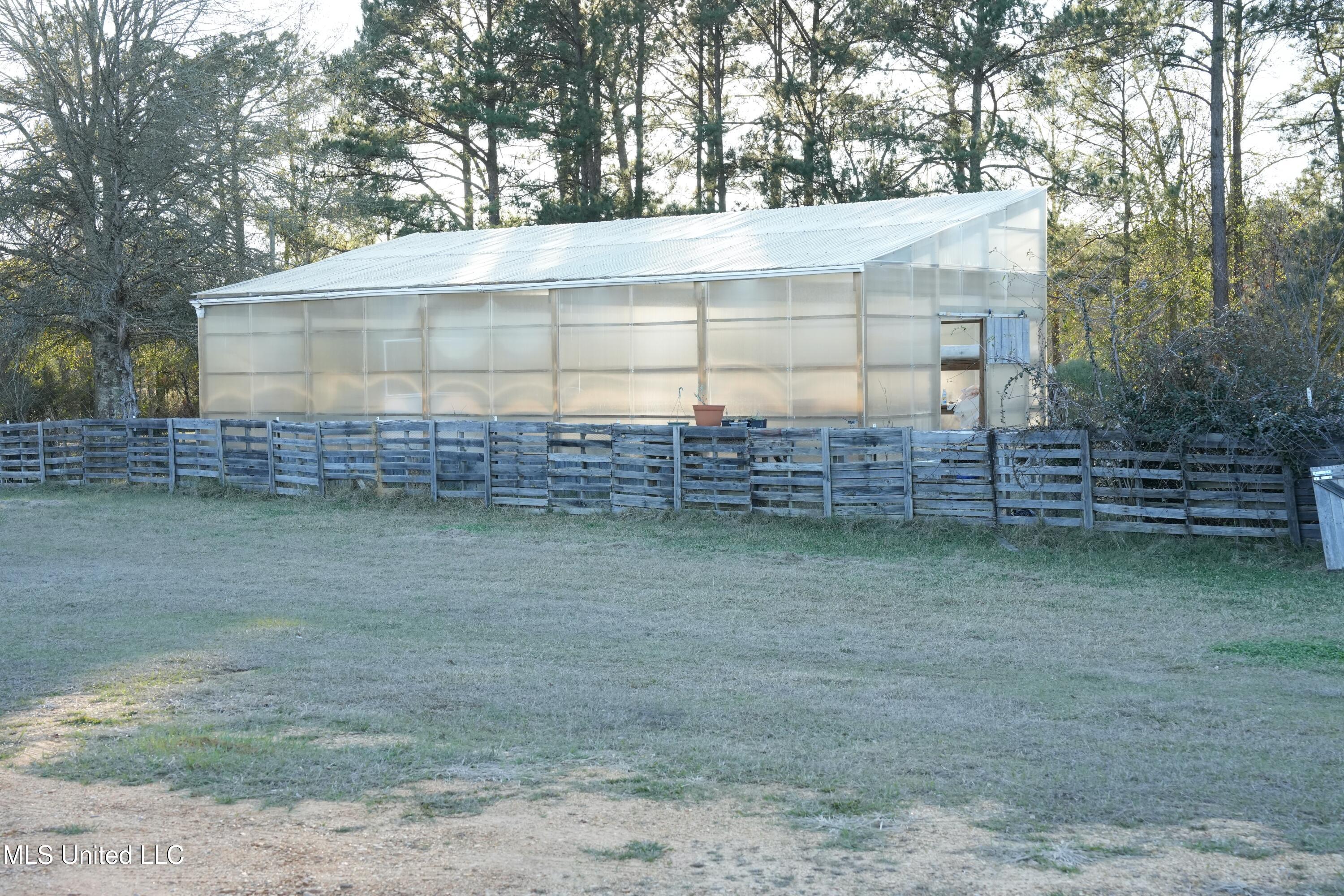1082 Double M Property Photo 44