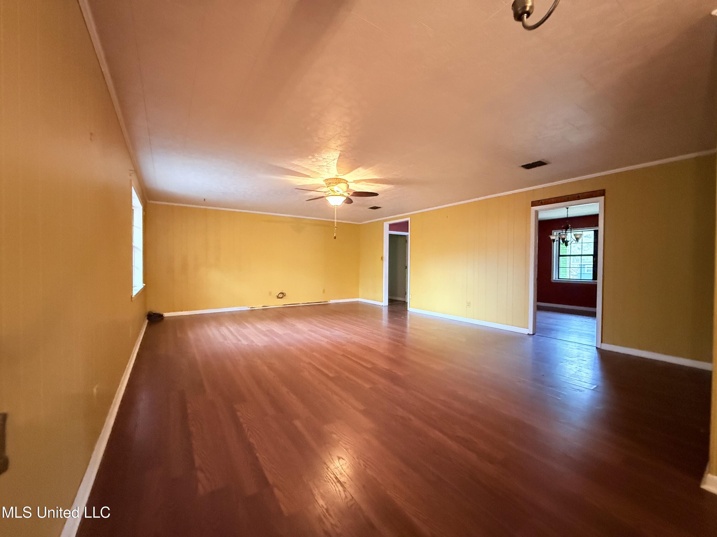 1406 Vermont Avenue Property Photo 3