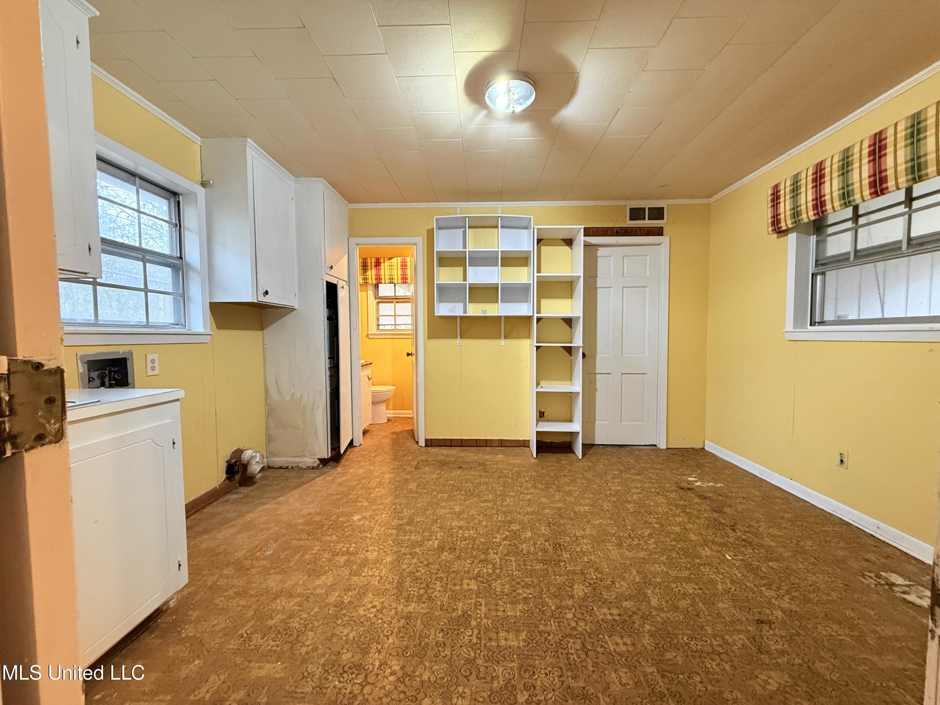 1406 Vermont Avenue Property Photo 6