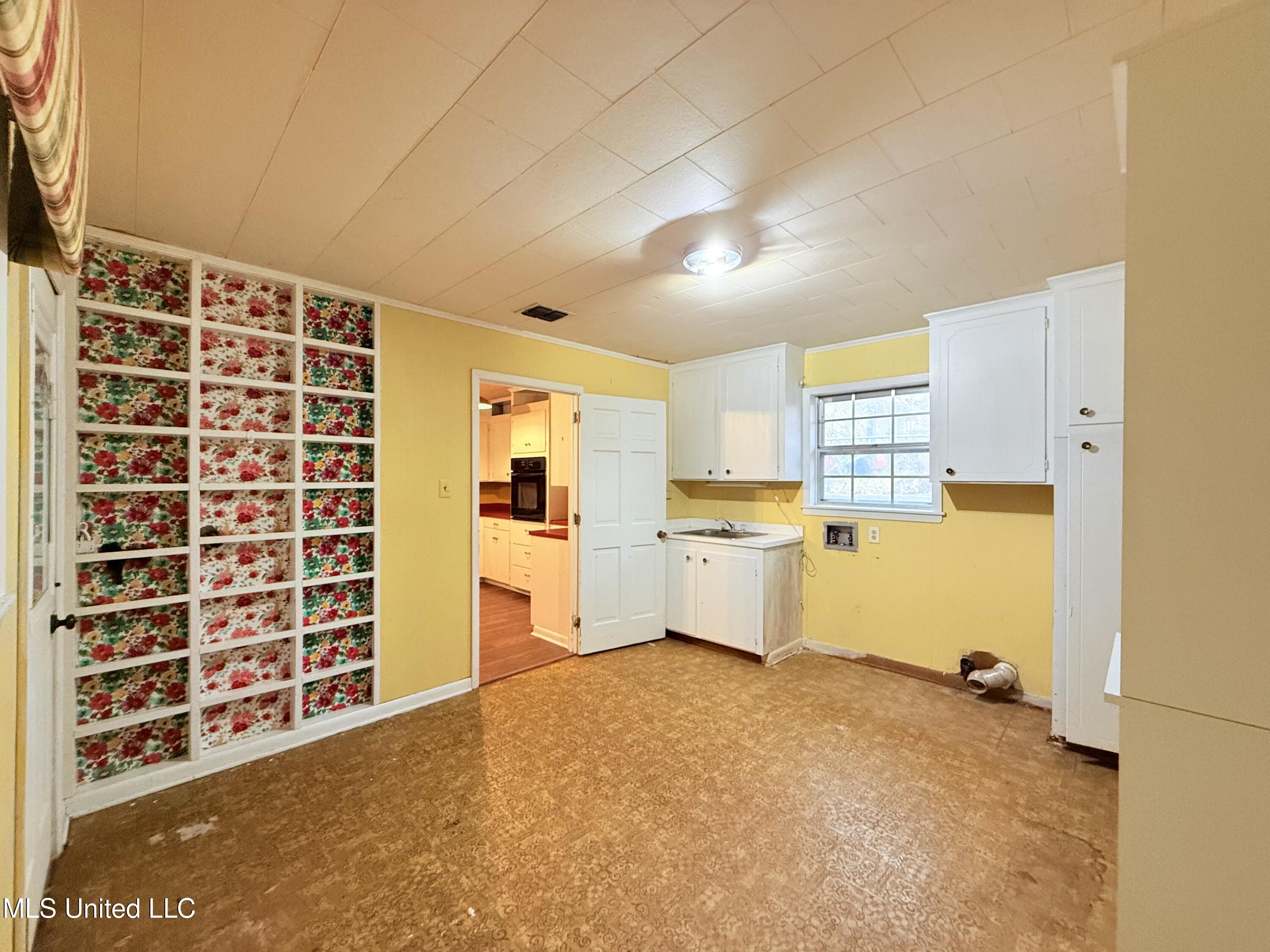 1406 Vermont Avenue Property Photo 7