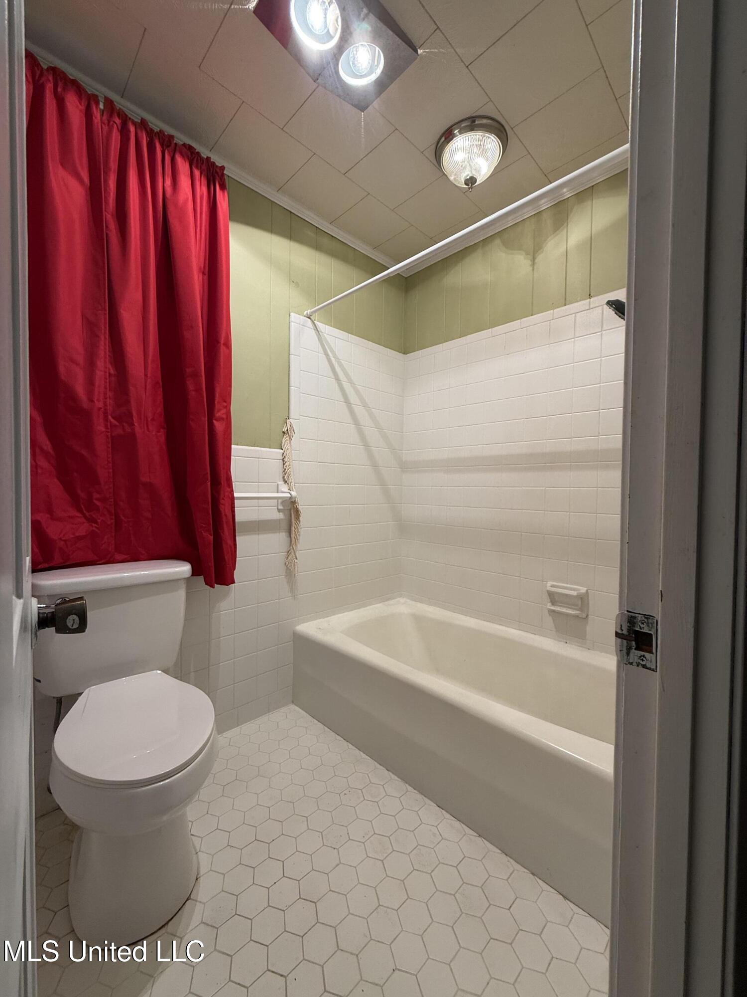 1406 Vermont Avenue Property Photo 13