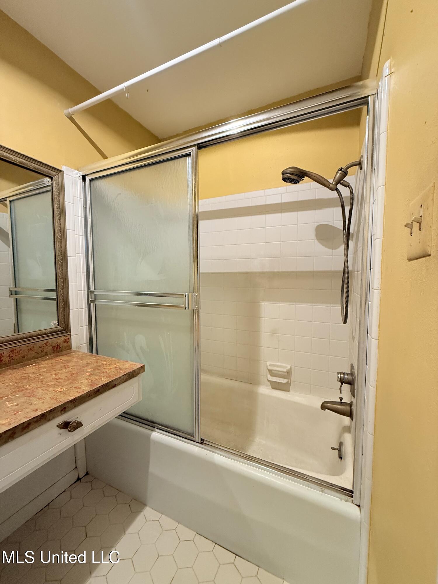 1406 Vermont Avenue Property Photo 19