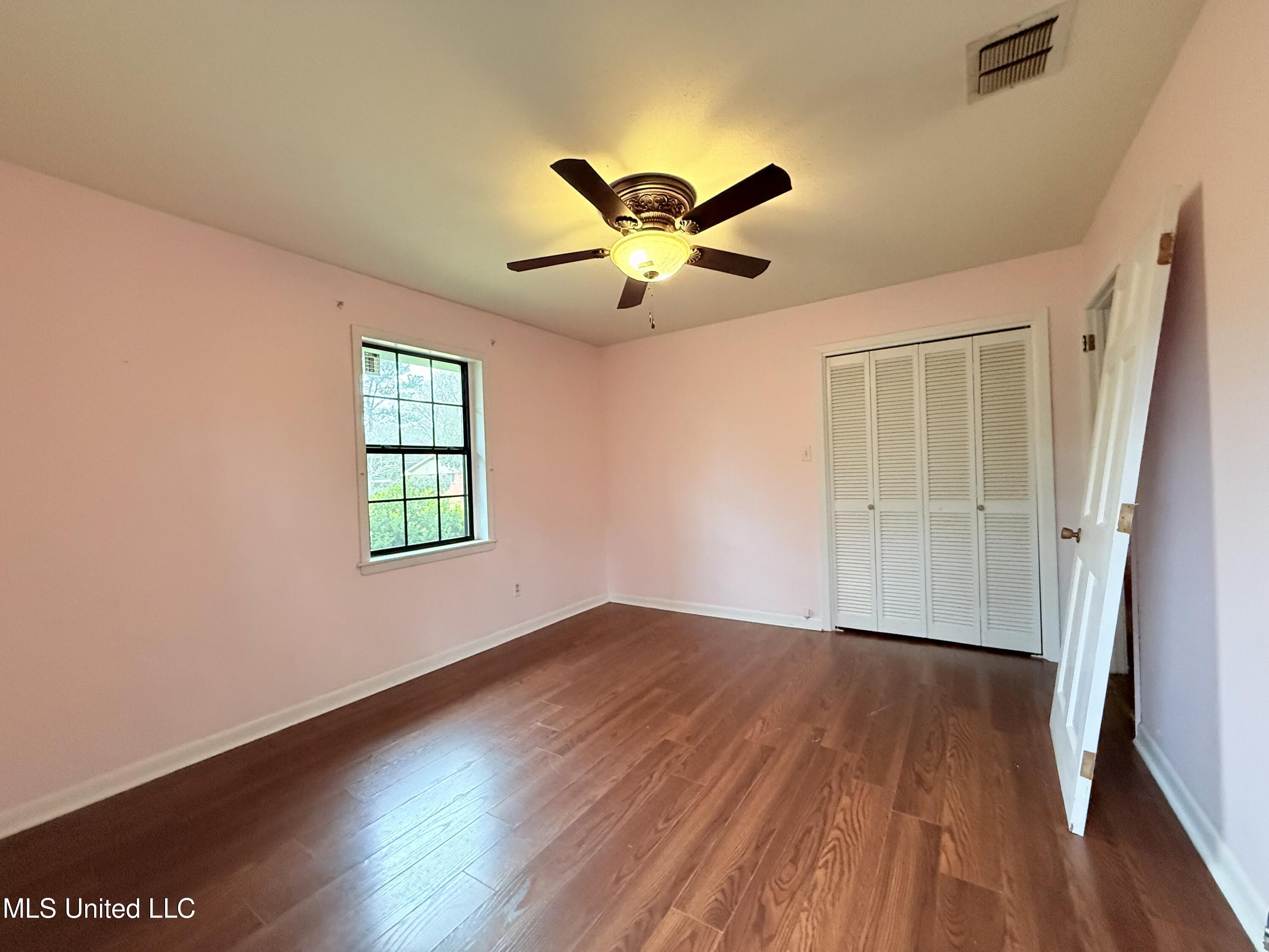 1406 Vermont Avenue Property Photo 20