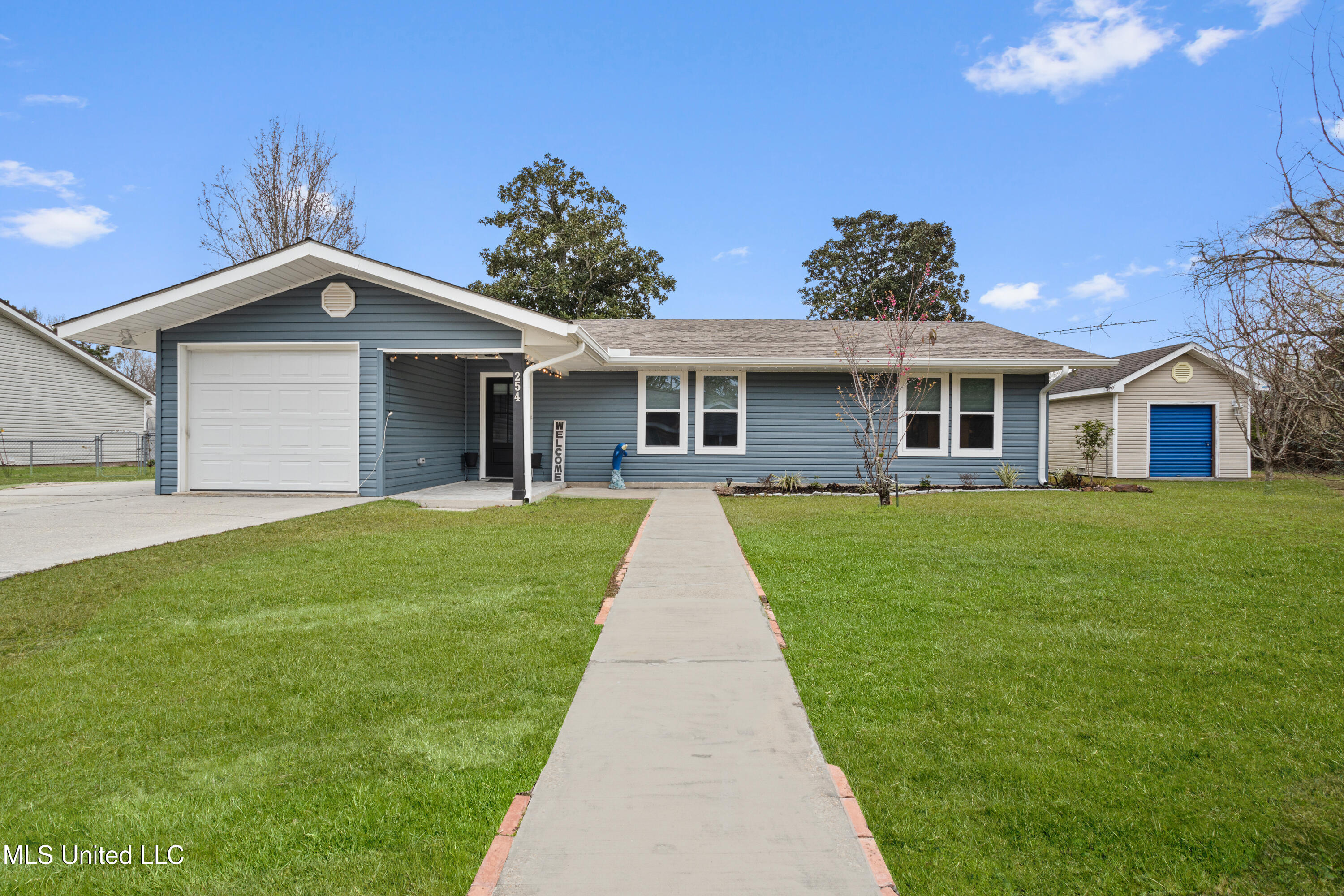 254 Pine Ridge Drive Property Photo 1