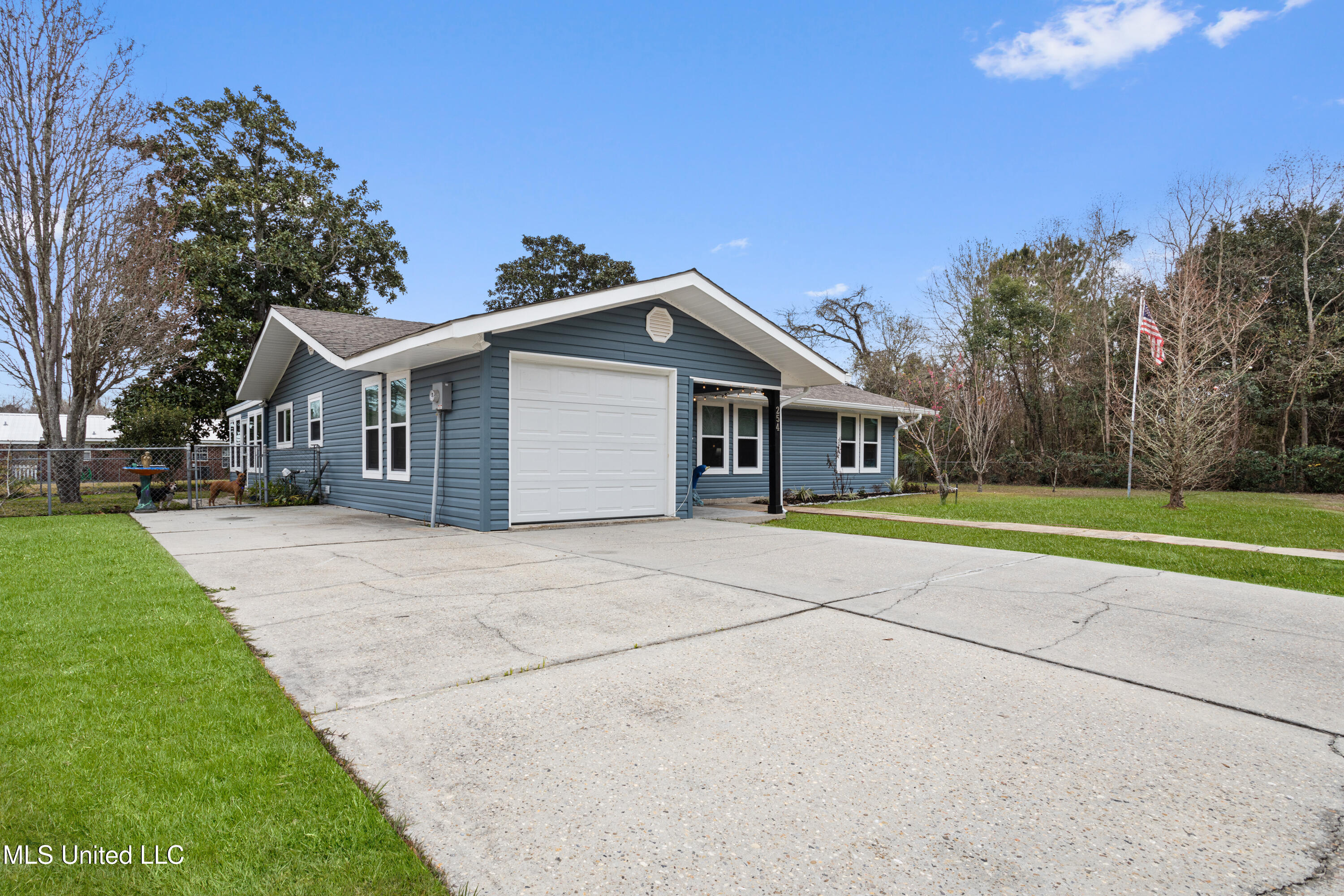 254 Pine Ridge Drive Property Photo 4