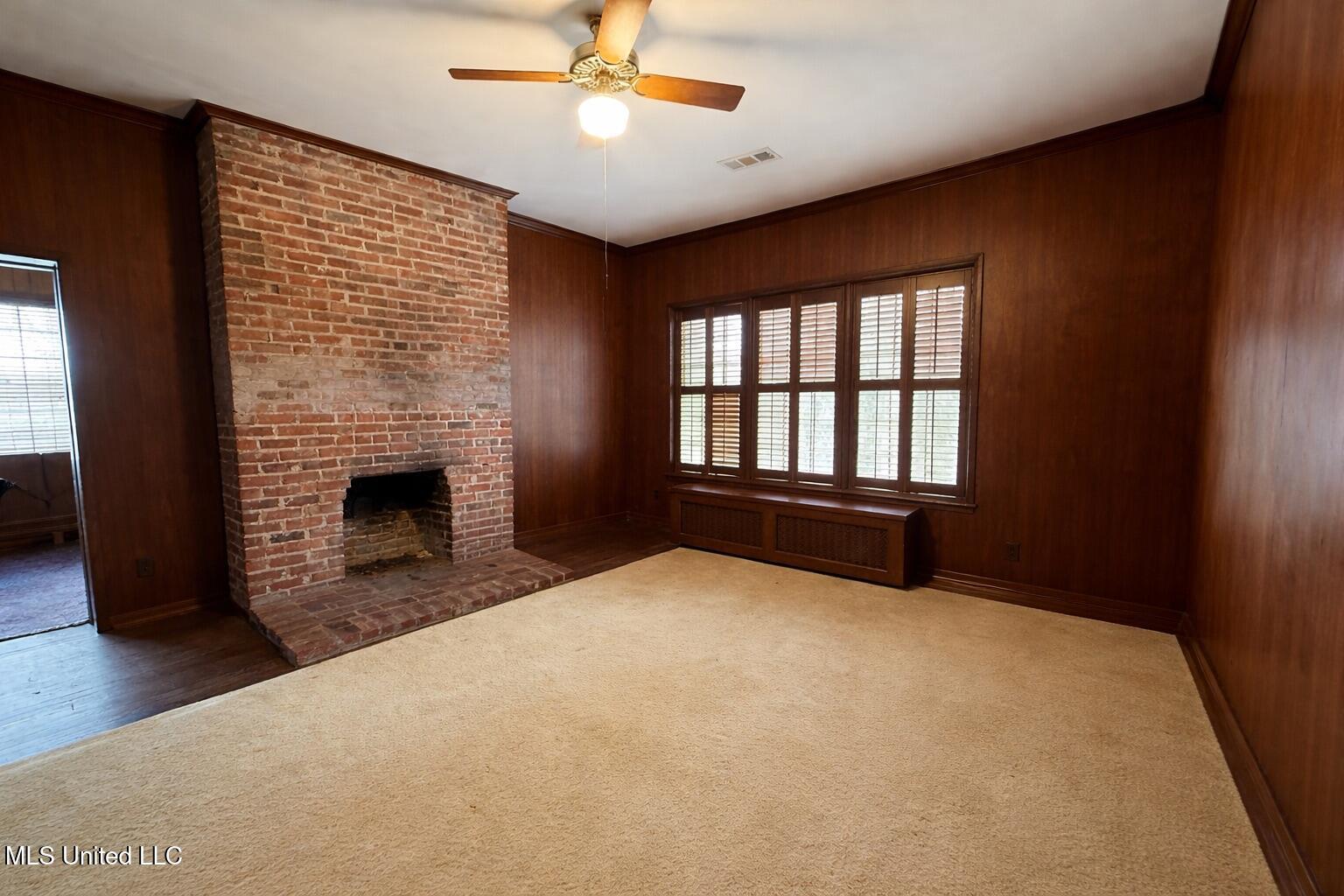 2502 W Claiborne Avenue Property Photo 18