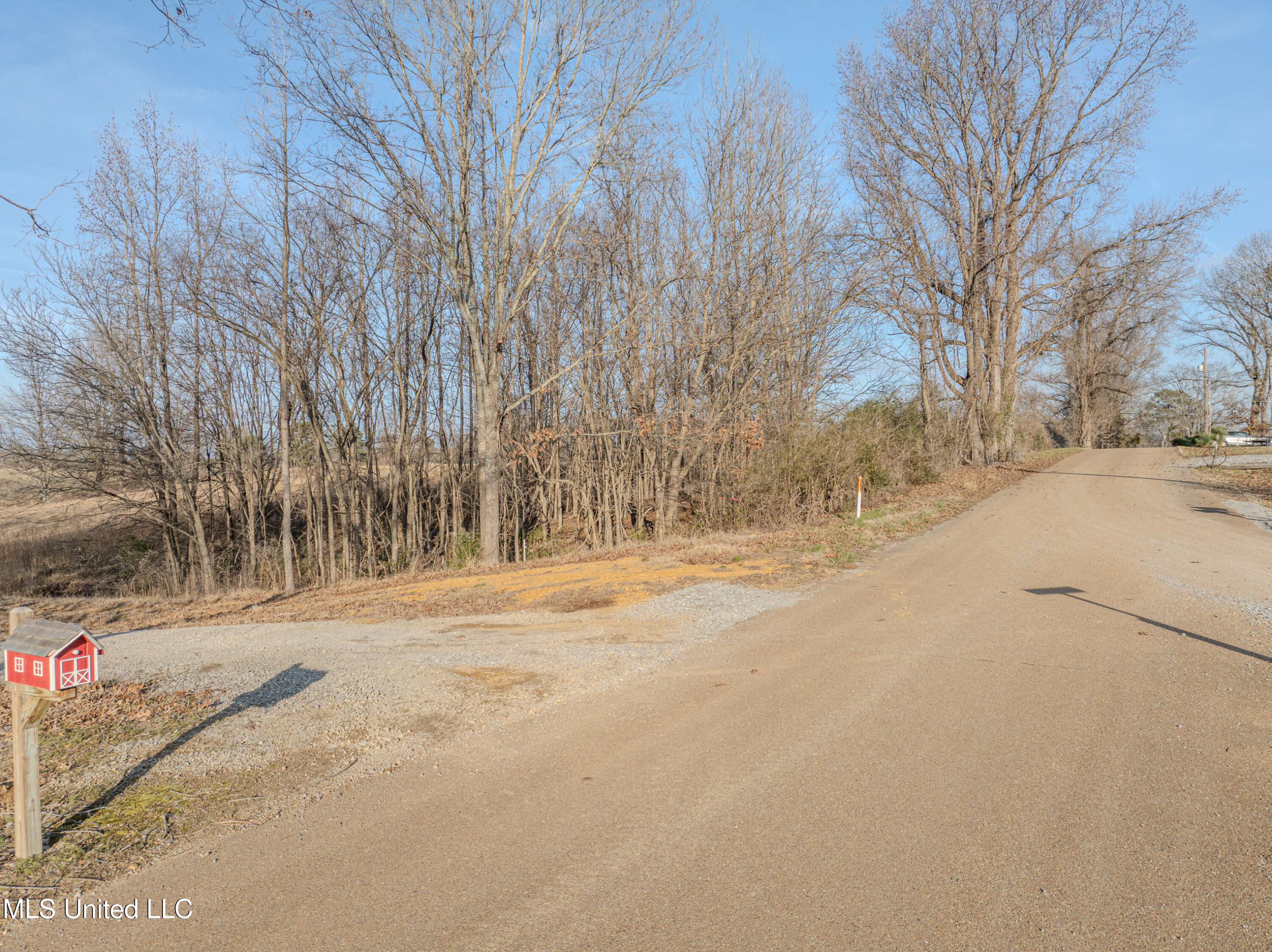 2 Boggan Lane Property Photo 1