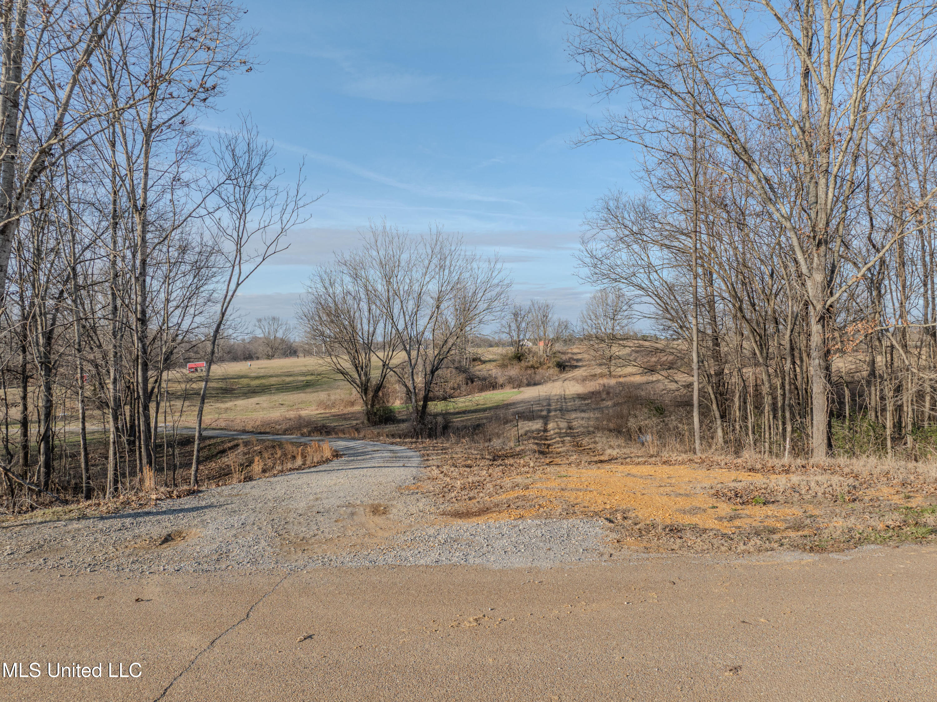 2 Boggan Lane Property Photo 2