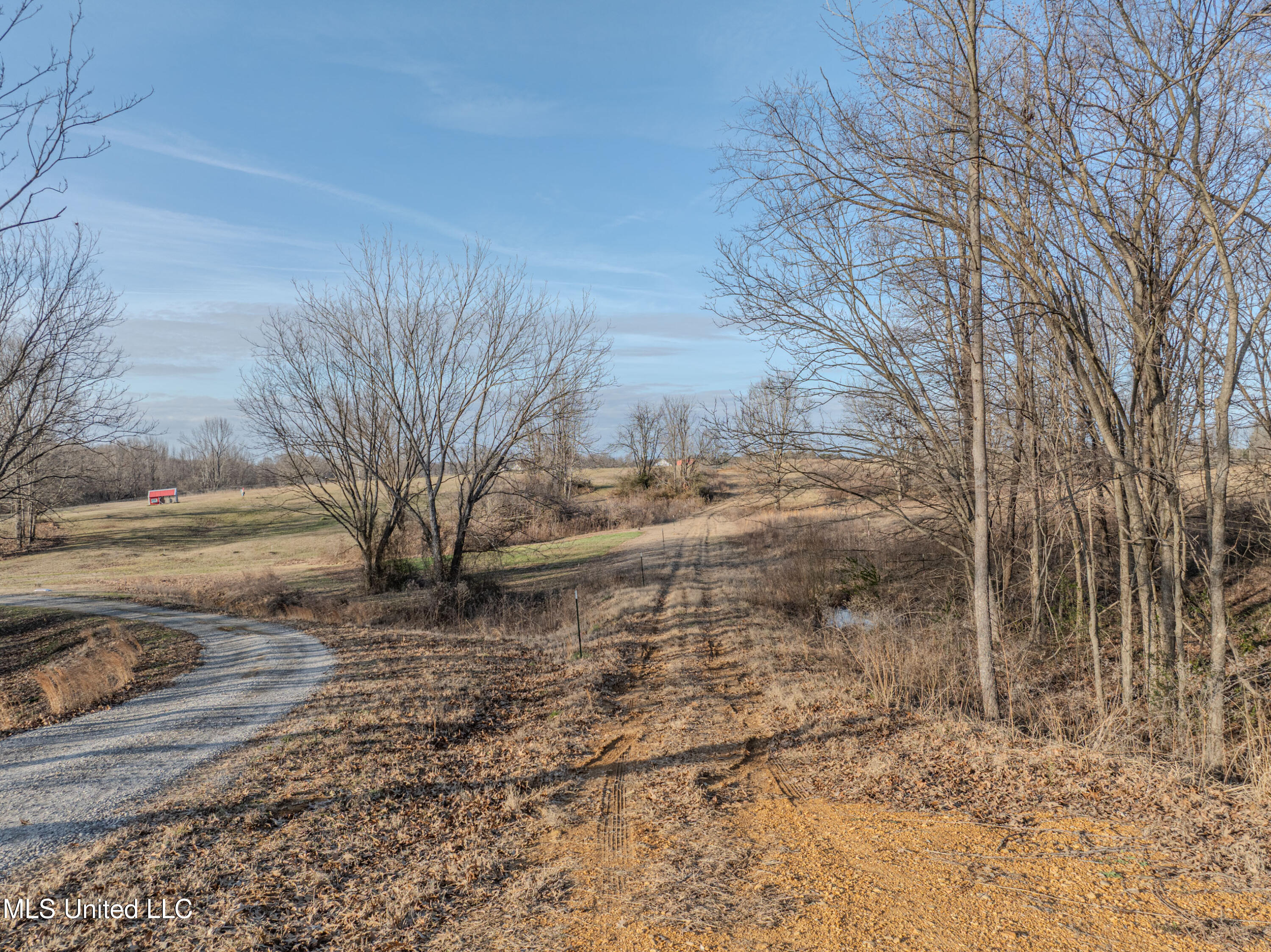 2 Boggan Lane Property Photo 3