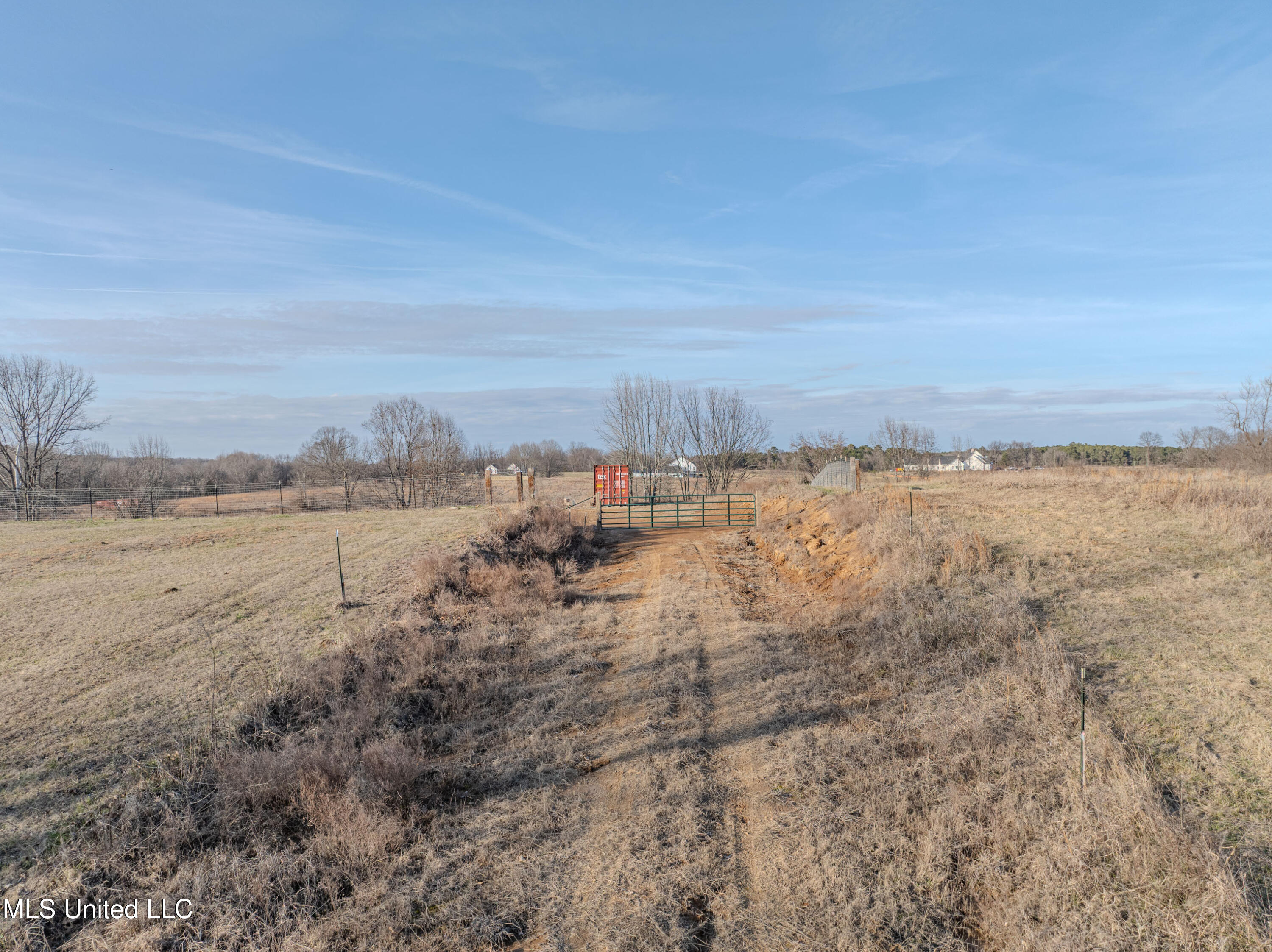 2 Boggan Lane Property Photo 4