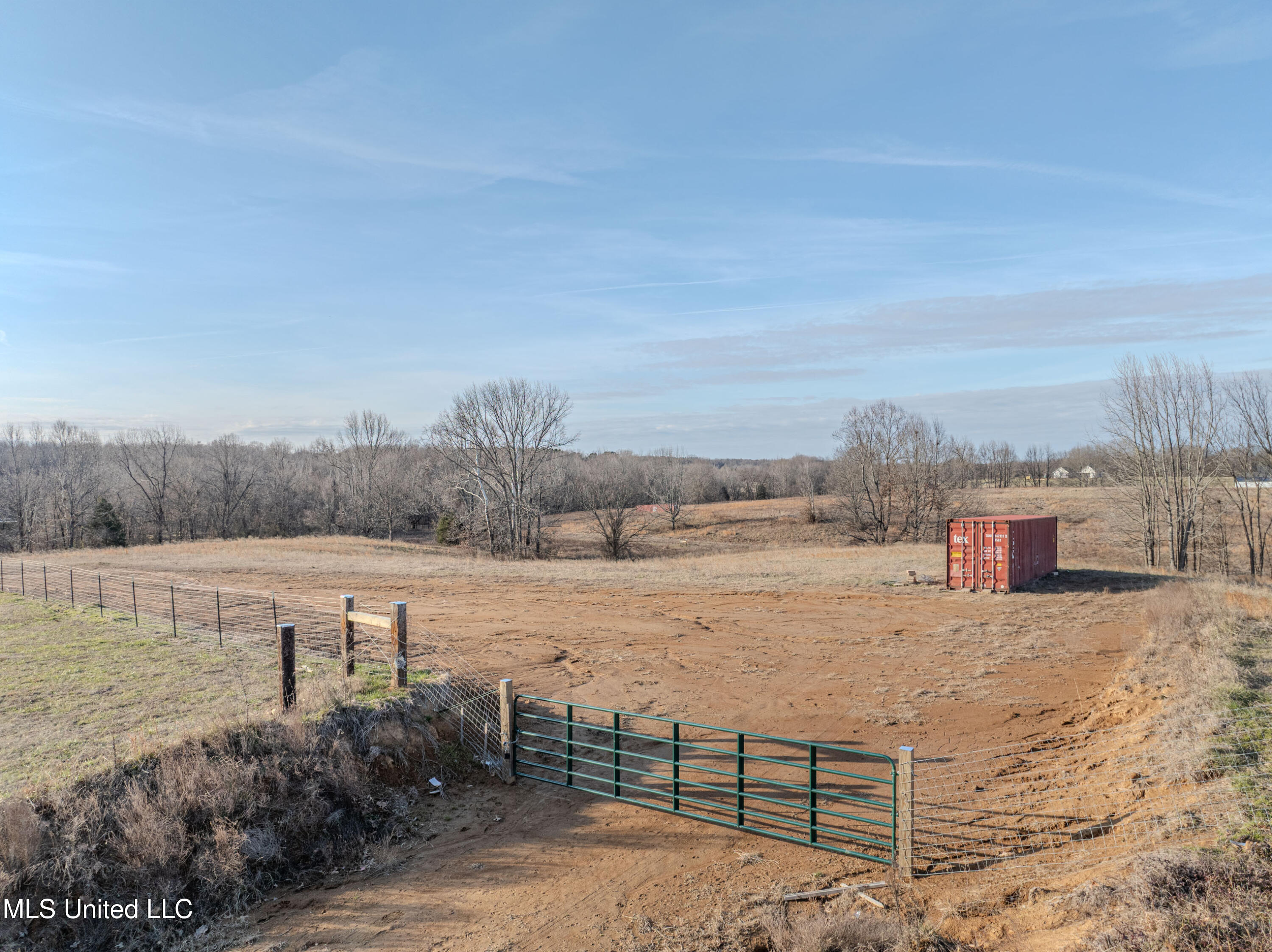 2 Boggan Lane Property Photo 6