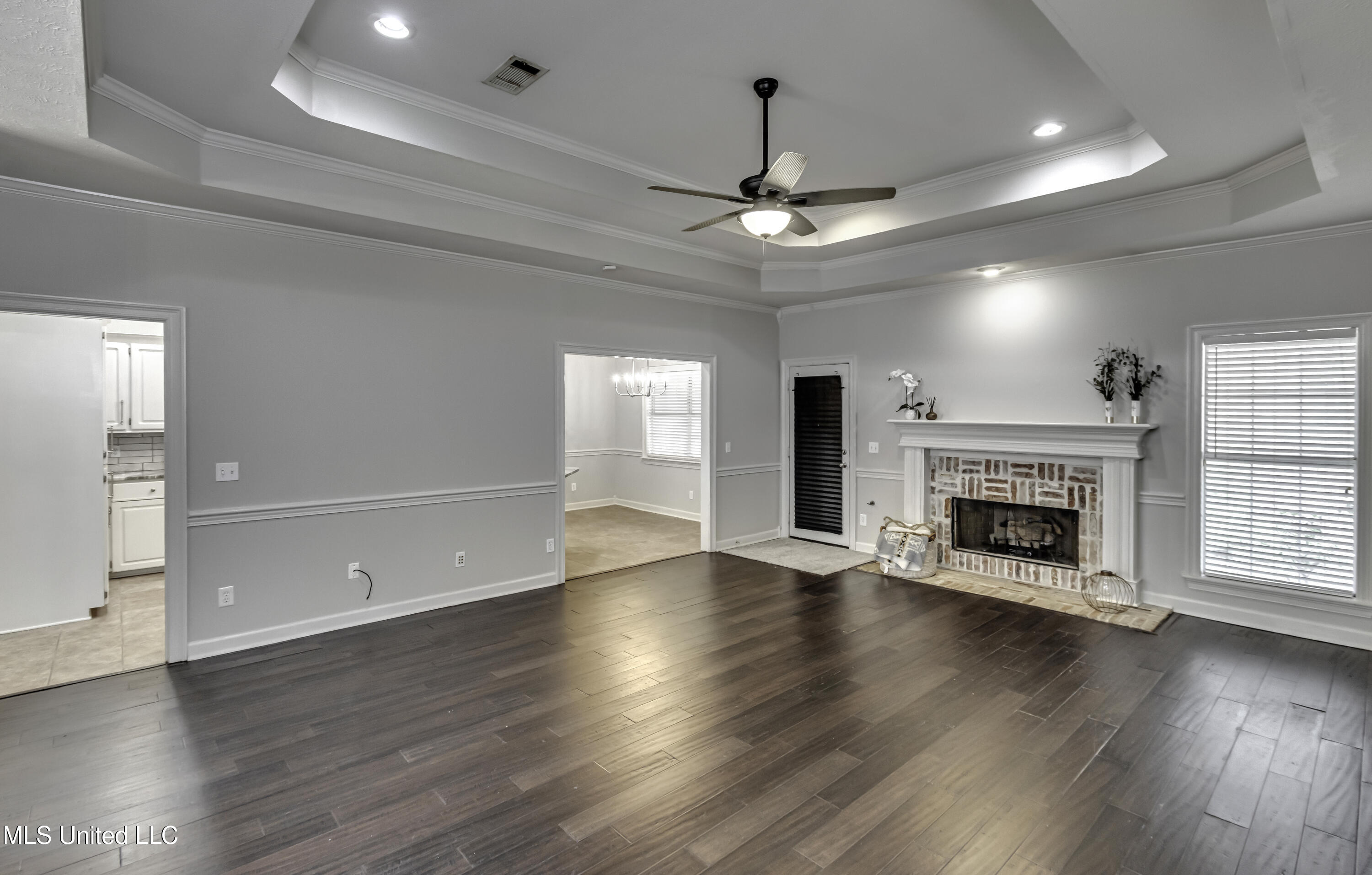 619 Hampshire Place Property Photo 17