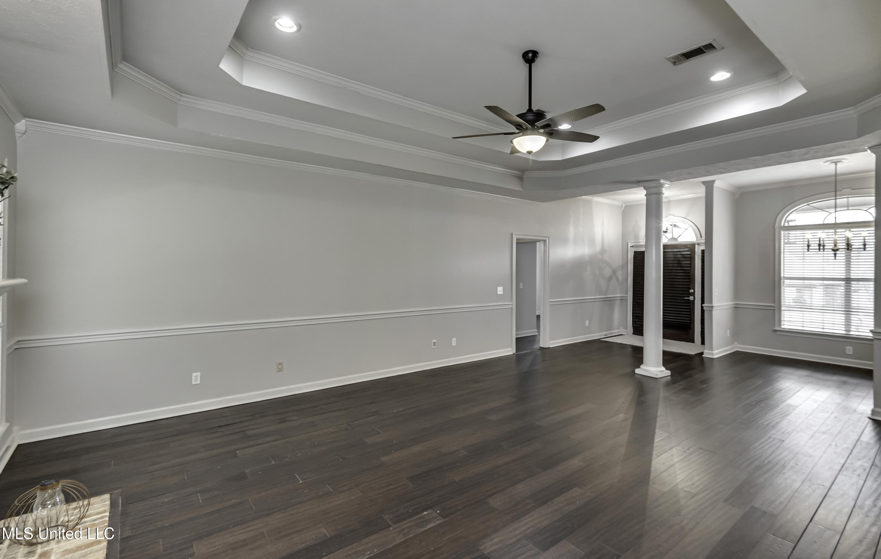 619 Hampshire Place Property Photo 19