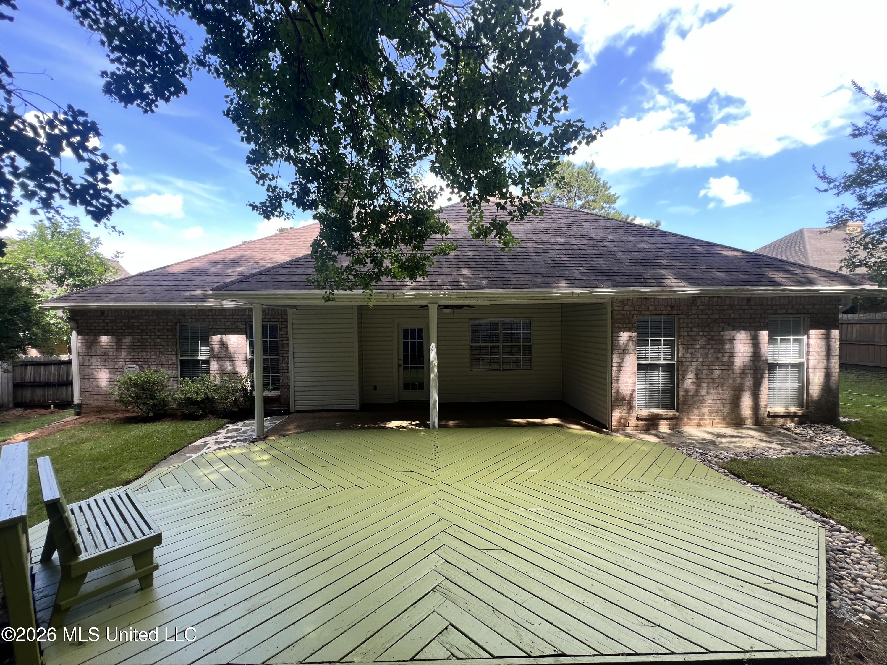 619 Hampshire Place Property Photo 65