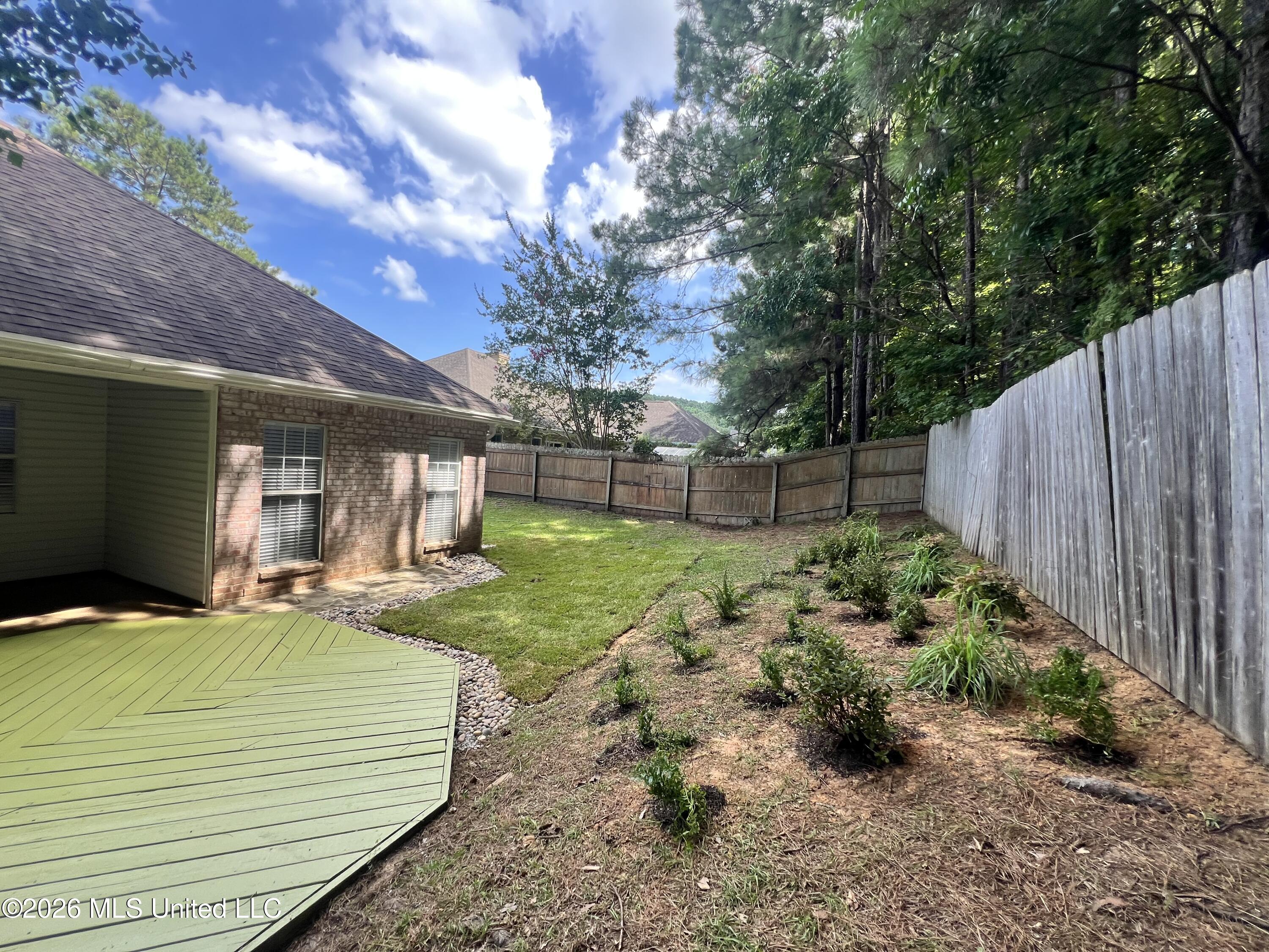 619 Hampshire Place Property Photo 67