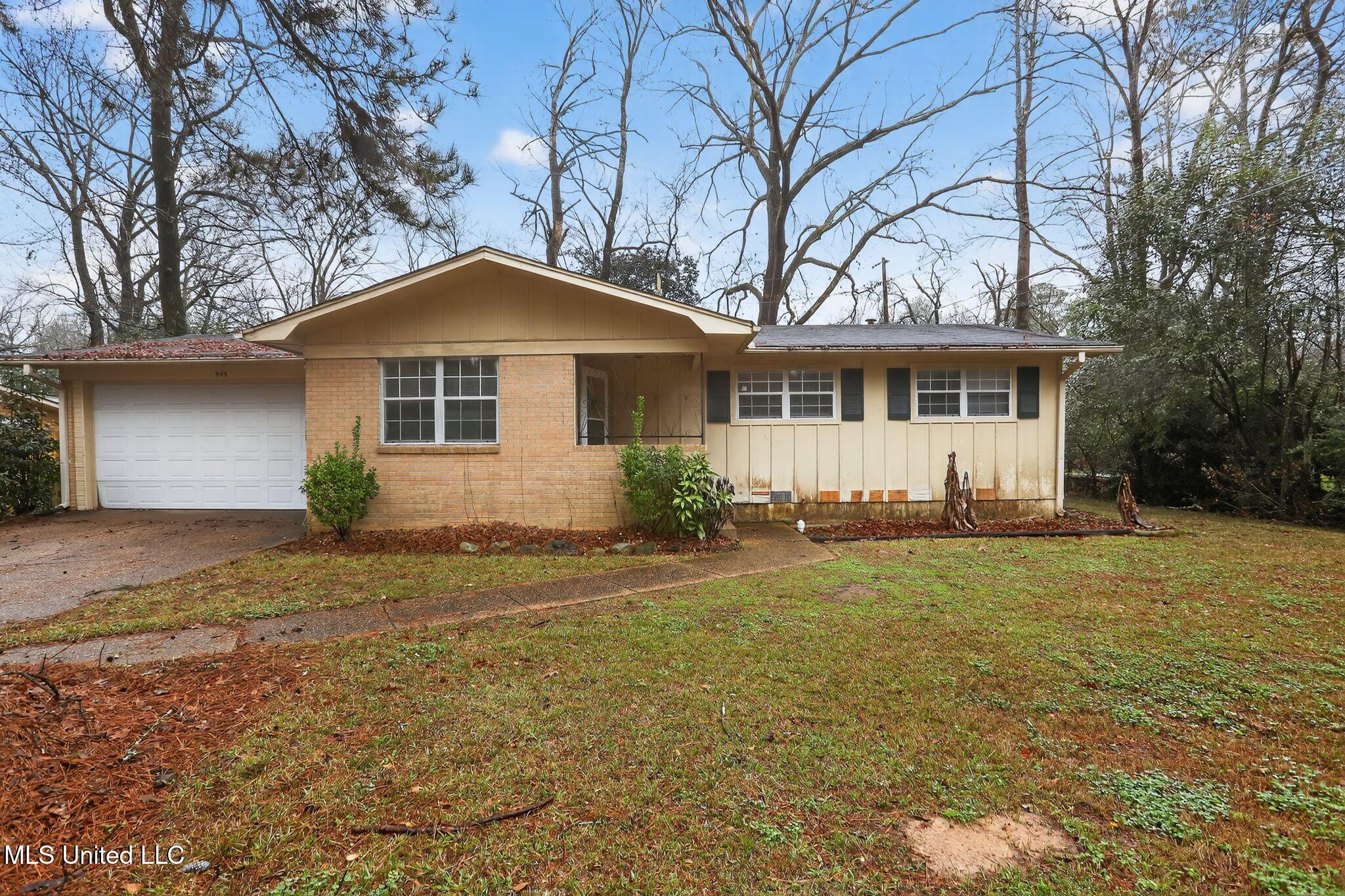 945 Valencia Street Property Photo 1