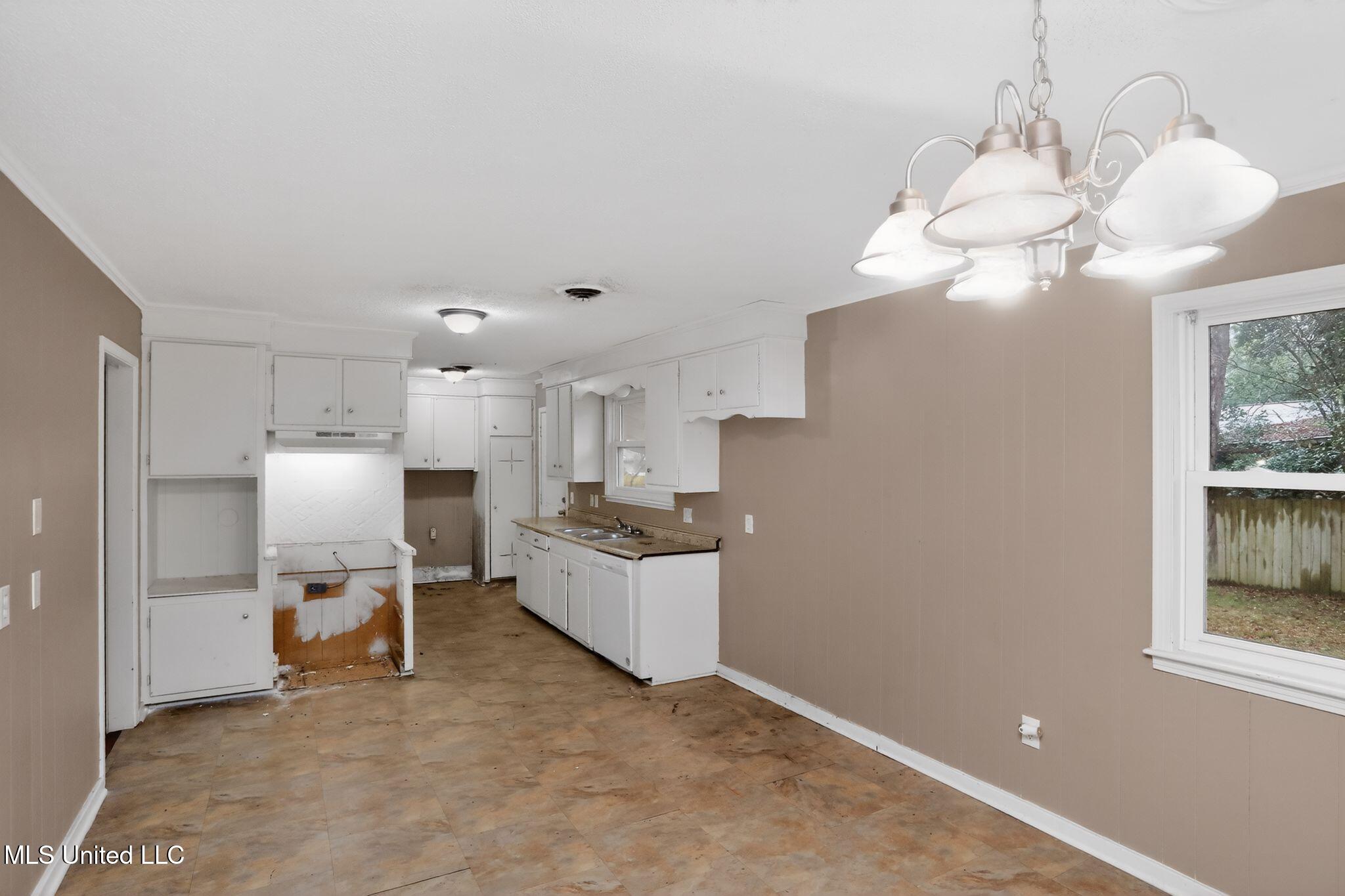 945 Valencia Street Property Photo 19