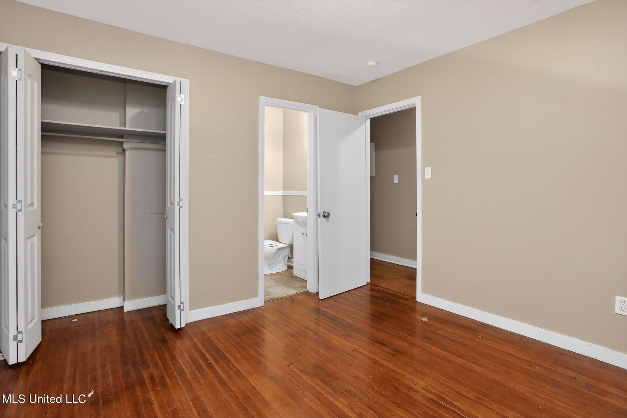 945 Valencia Street Property Photo 21