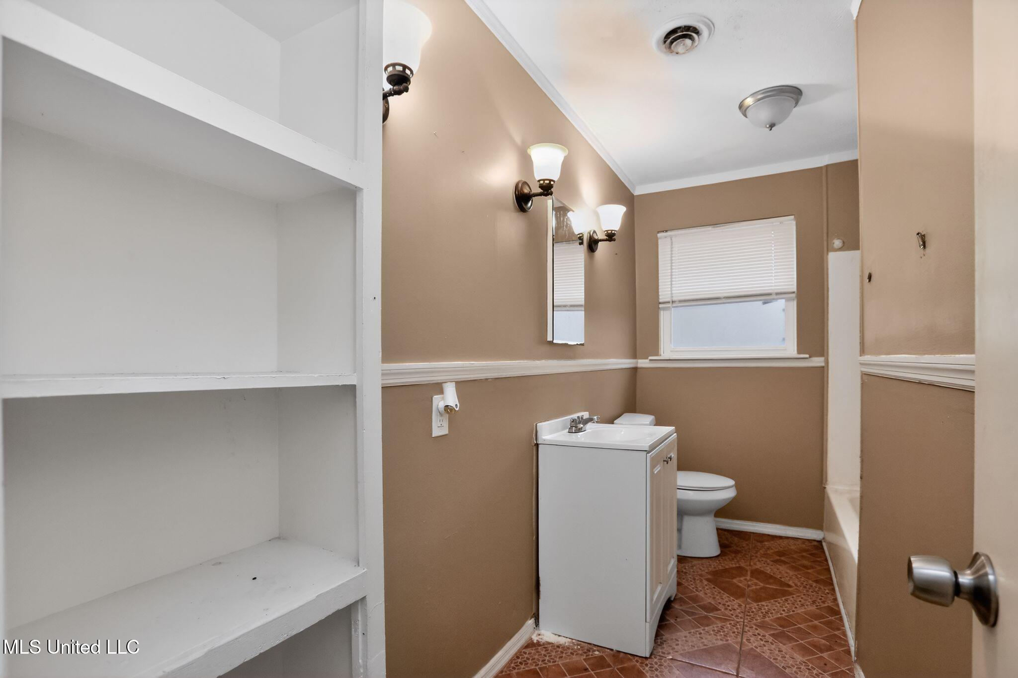 945 Valencia Street Property Photo 28