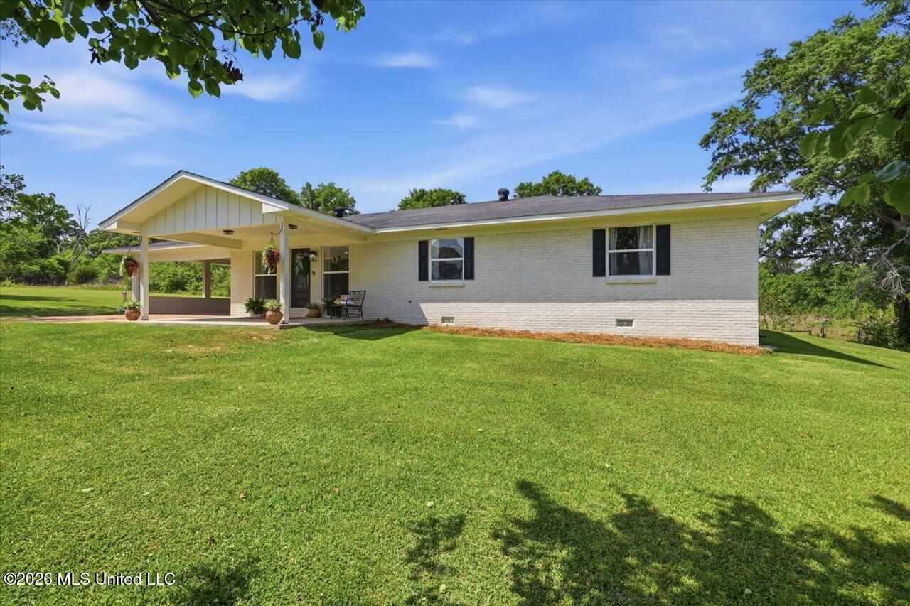 144 Walter Jones Road Property Photo 2