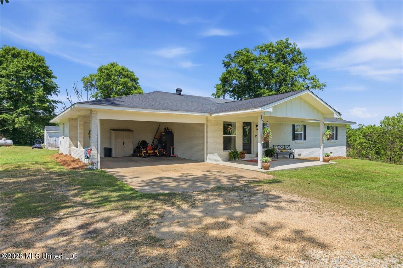 144 Walter Jones Road Property Photo 3