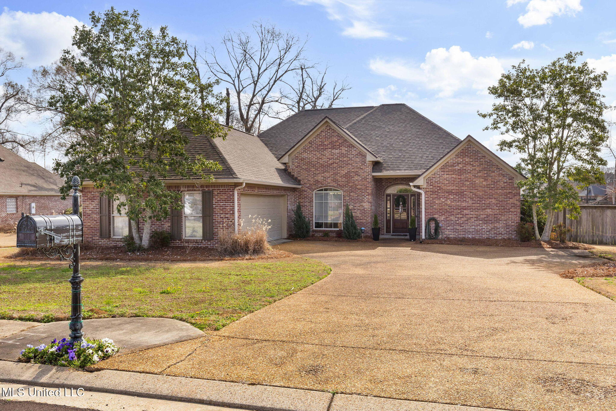 101 Bear Creek Circle Property Photo 3