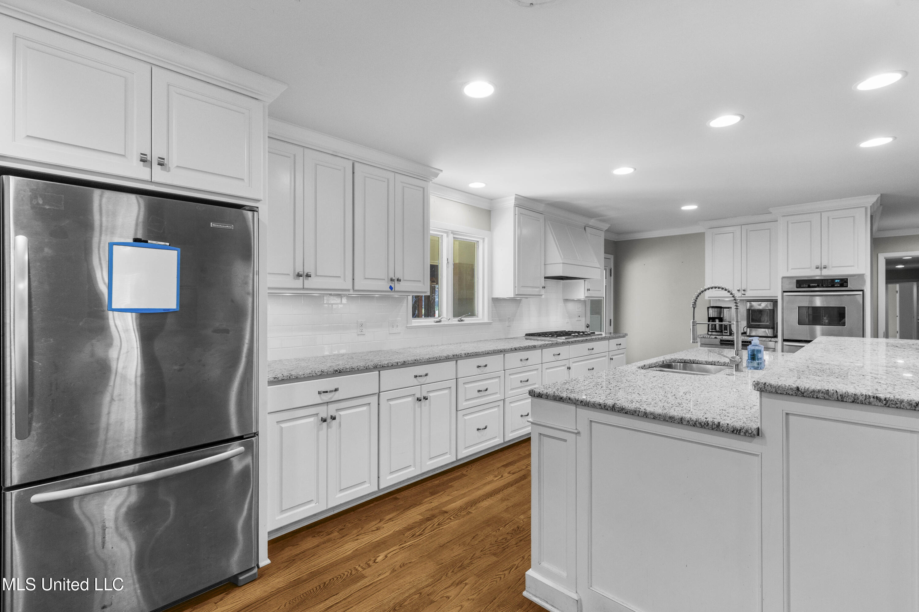 102 Creekwood Drive Property Photo 14