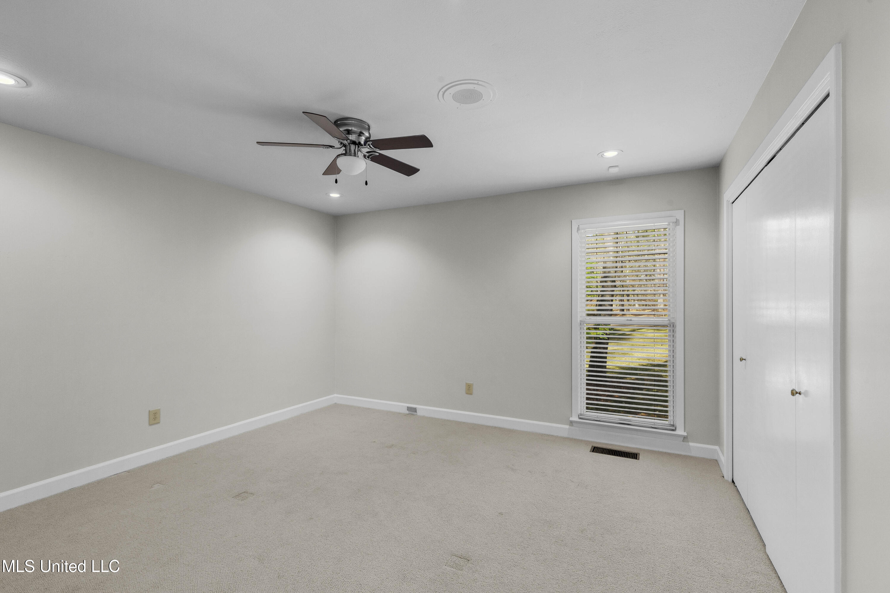 102 Creekwood Drive Property Photo 48