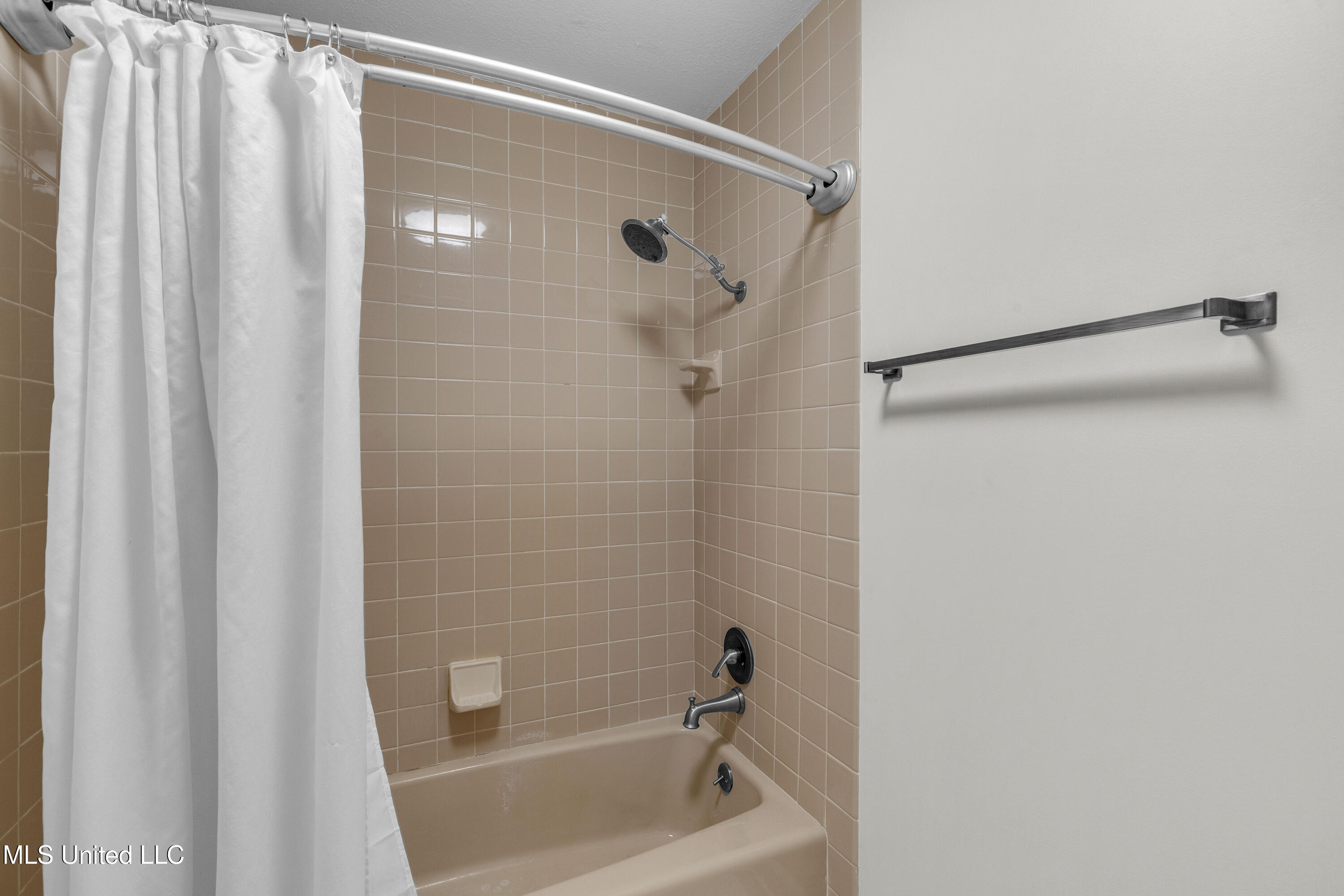 102 Creekwood Drive Property Photo 52