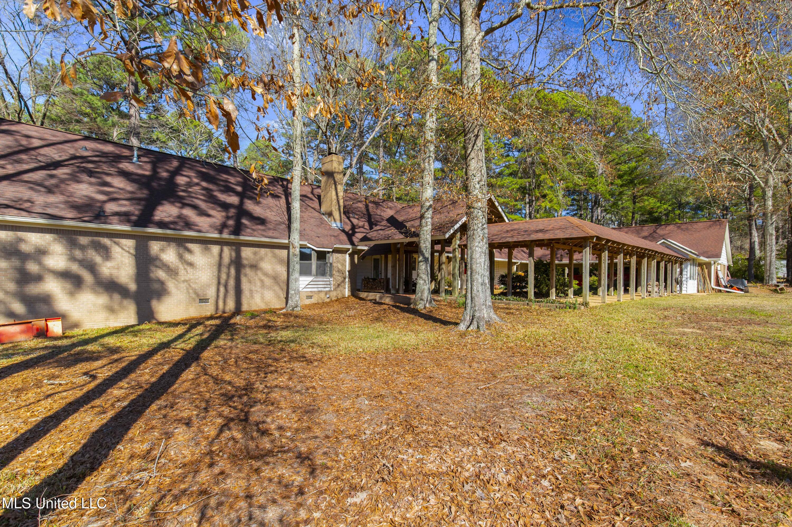102 Creekwood Drive Property Photo 74