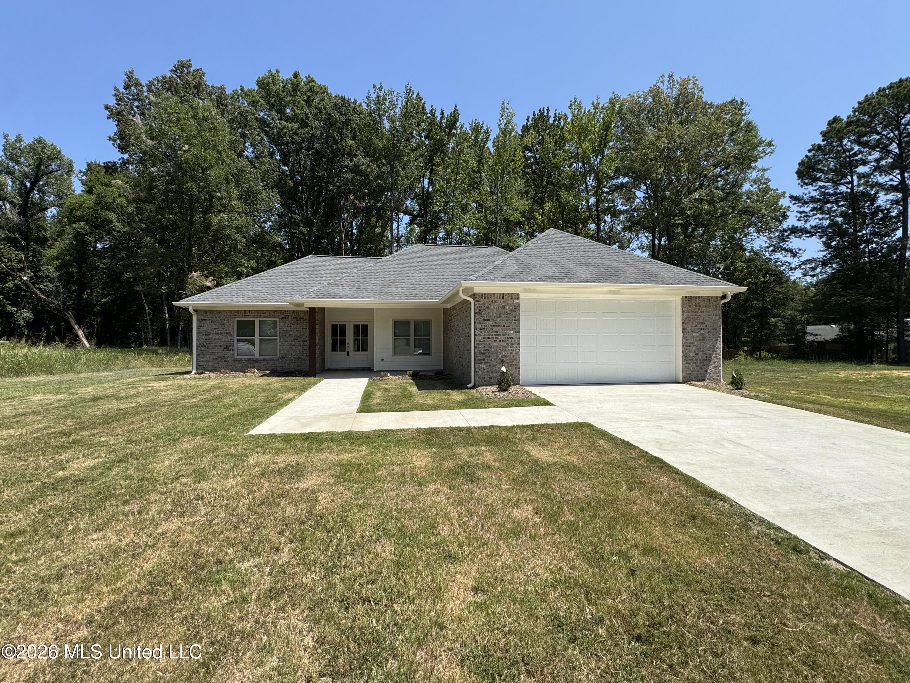 5252 Skylark Drive Property Photo 1