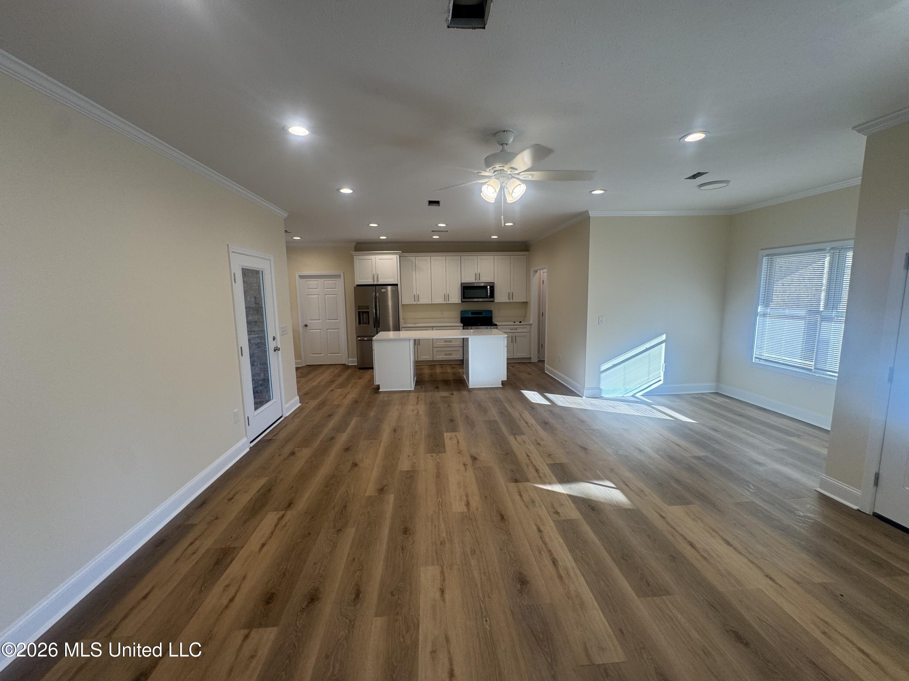 5252 Skylark Drive Property Photo 9