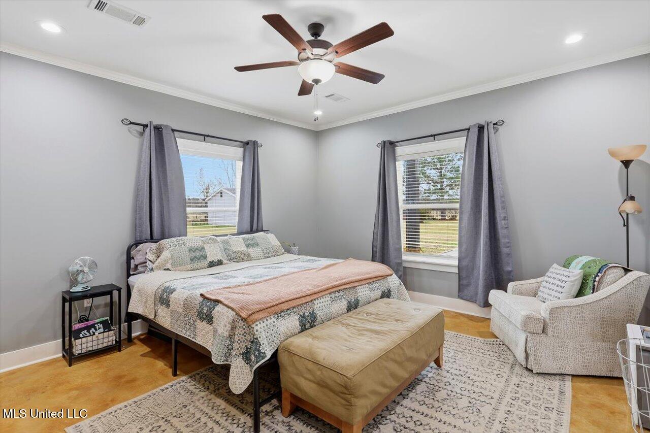 389 Moss Road Property Photo 14