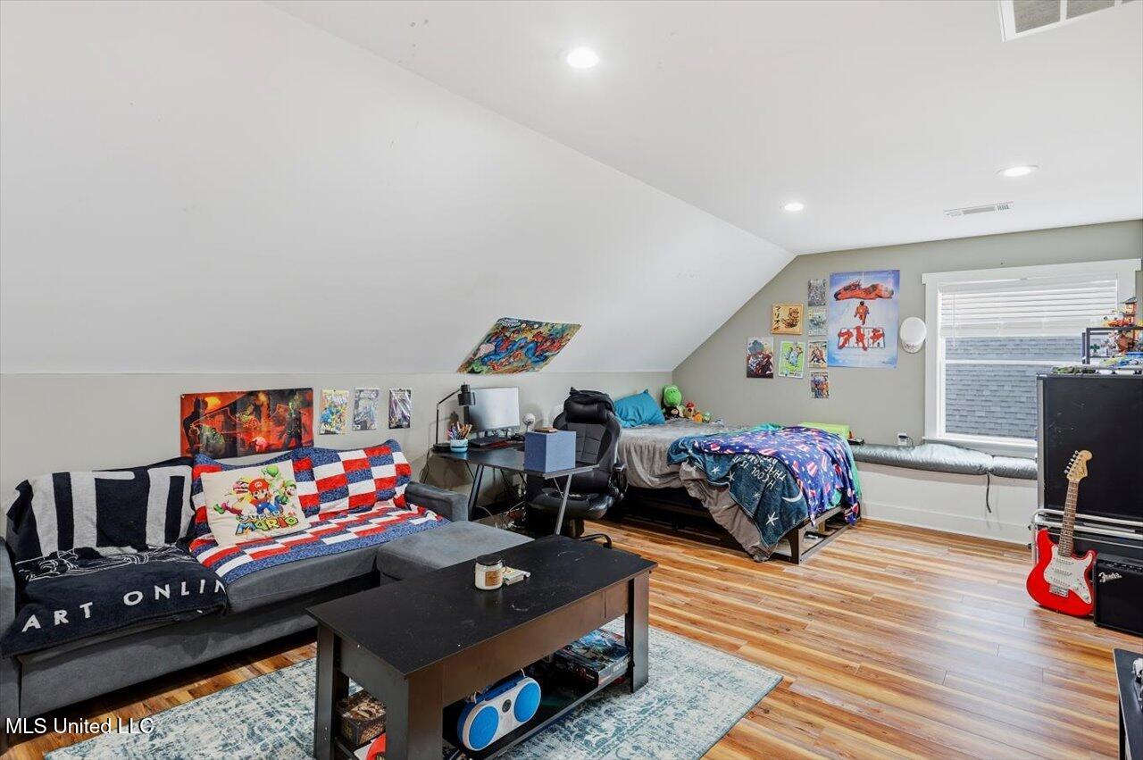 389 Moss Road Property Photo 18